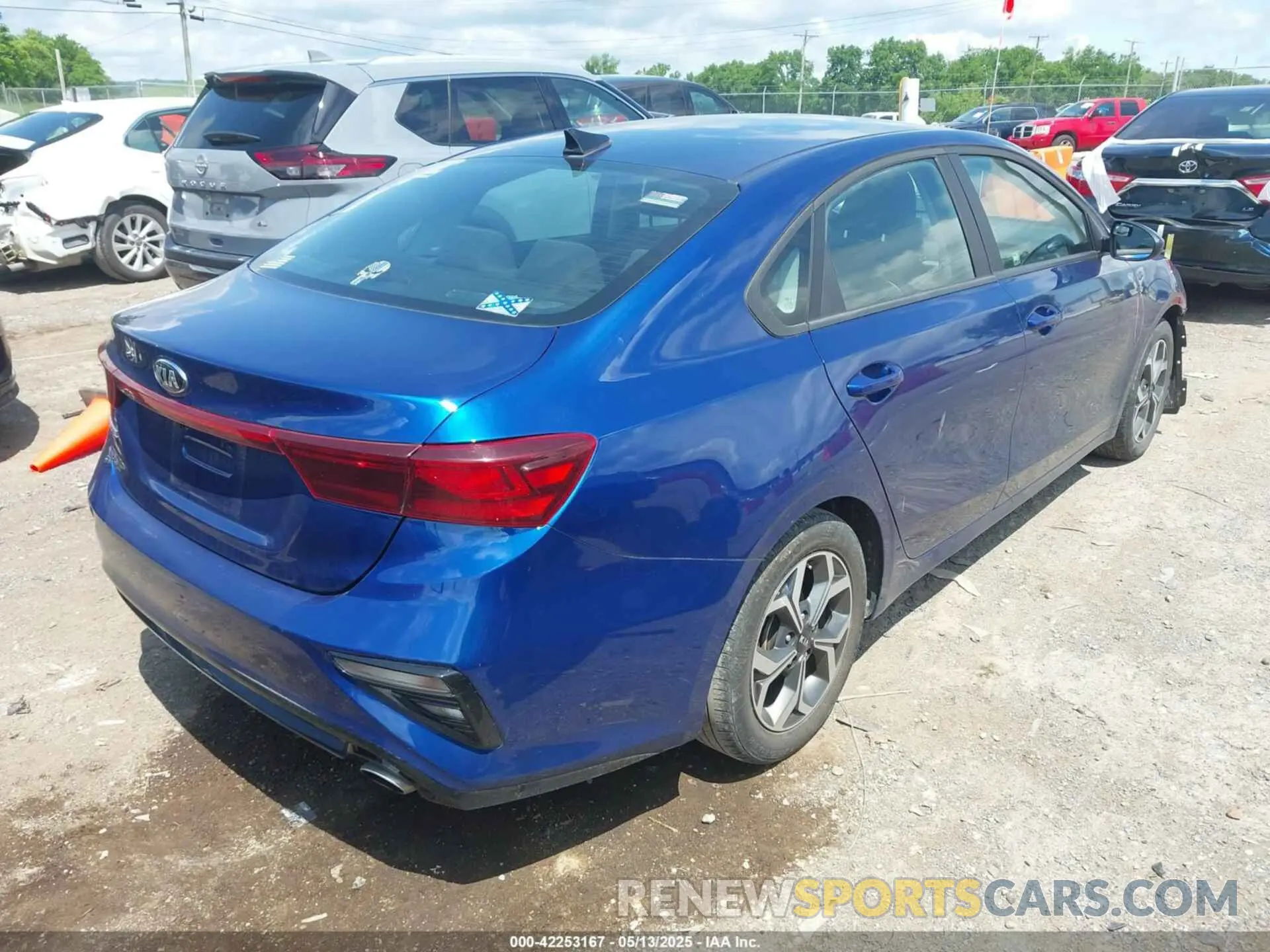 4 Photograph of a damaged car 3KPF24ADXME344784 KIA FORTE 2021
