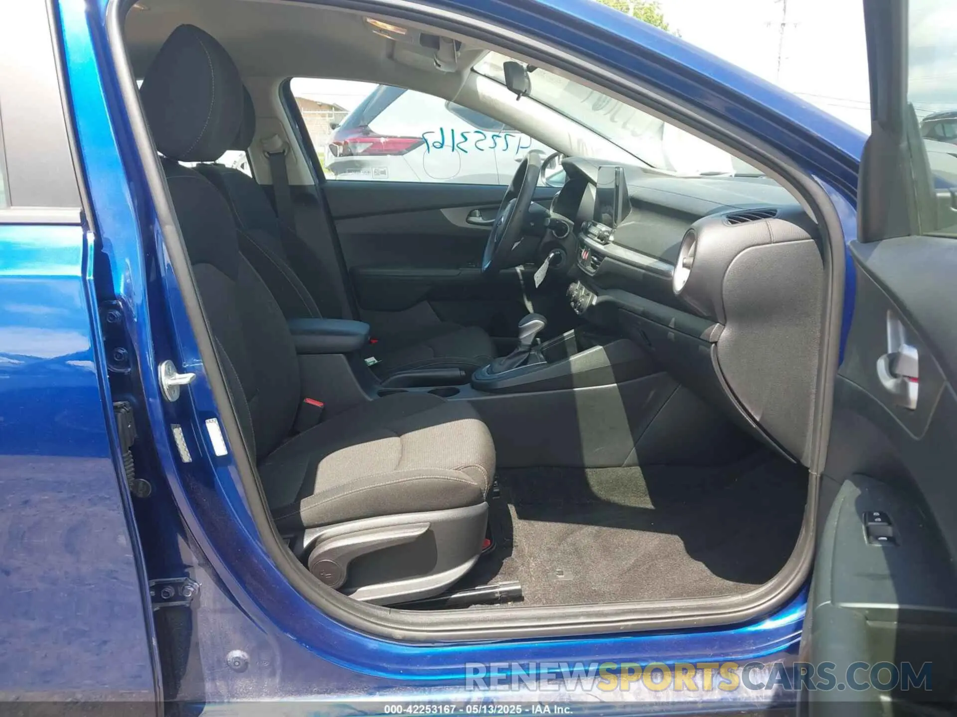 5 Photograph of a damaged car 3KPF24ADXME344784 KIA FORTE 2021