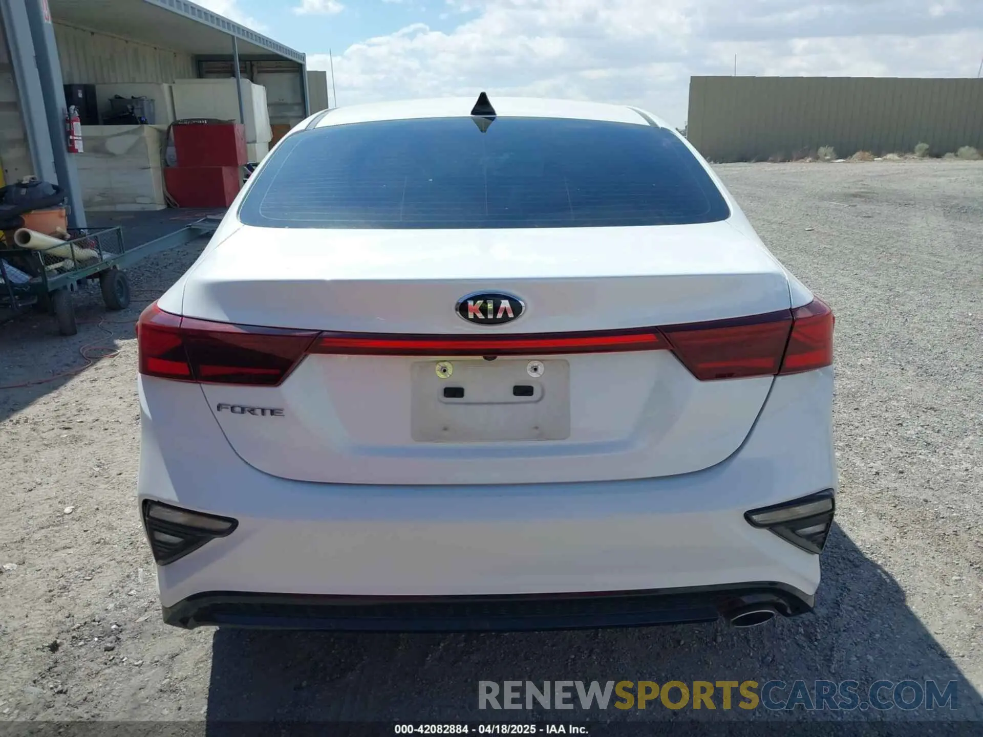 16 Photograph of a damaged car 3KPF24ADXME348303 KIA FORTE 2021
