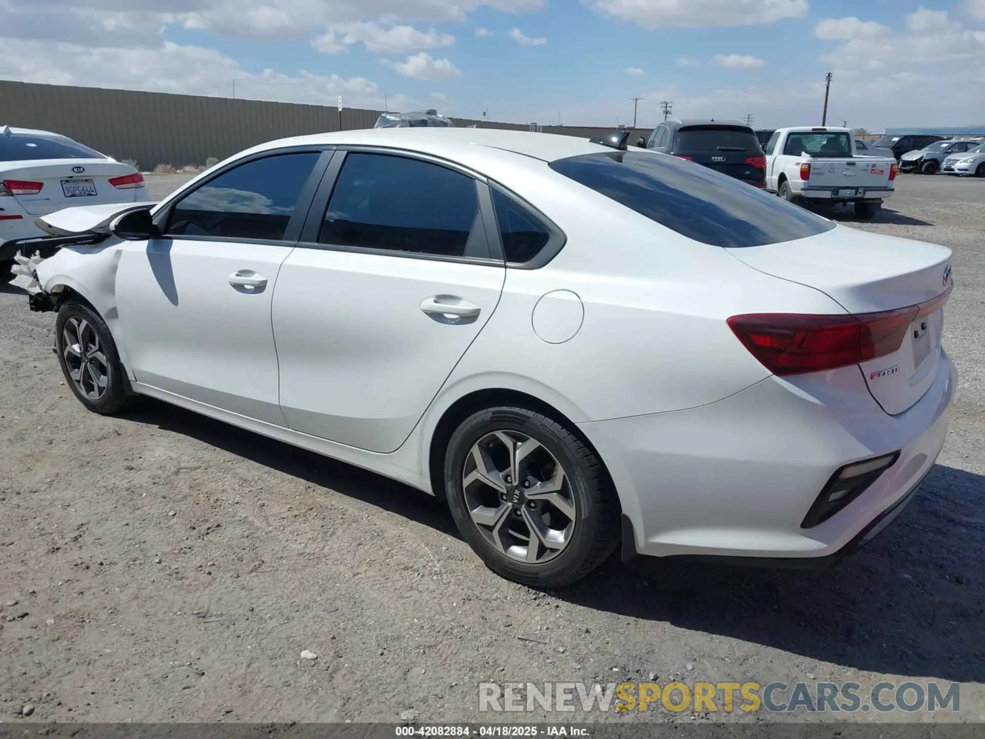 3 Photograph of a damaged car 3KPF24ADXME348303 KIA FORTE 2021