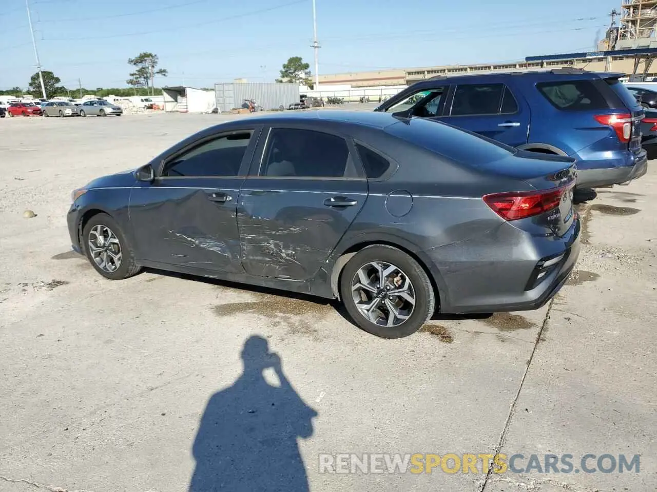 2 Photograph of a damaged car 3KPF24ADXME358622 KIA FORTE 2021