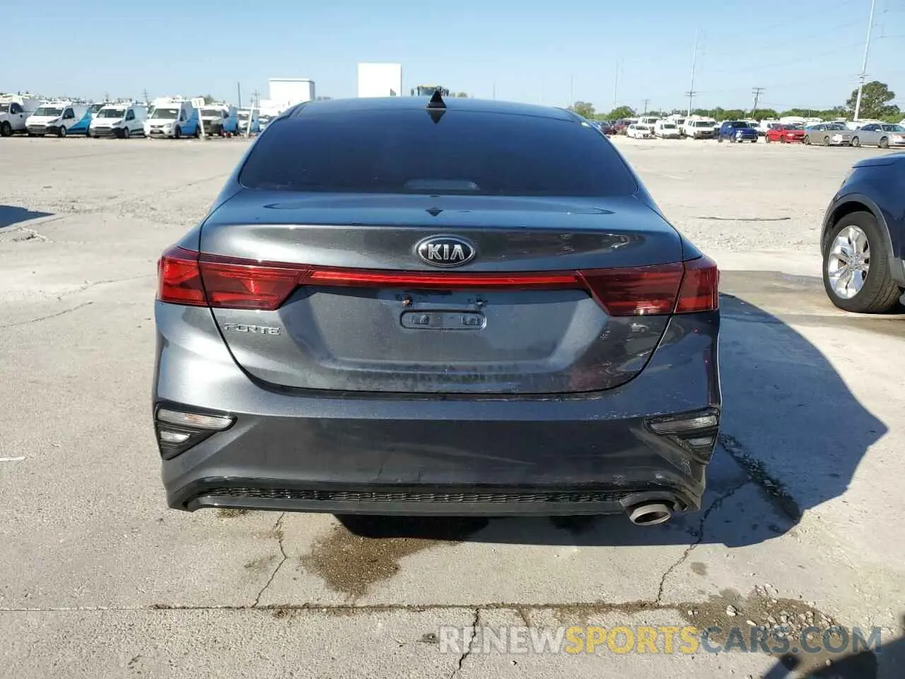 6 Photograph of a damaged car 3KPF24ADXME358622 KIA FORTE 2021