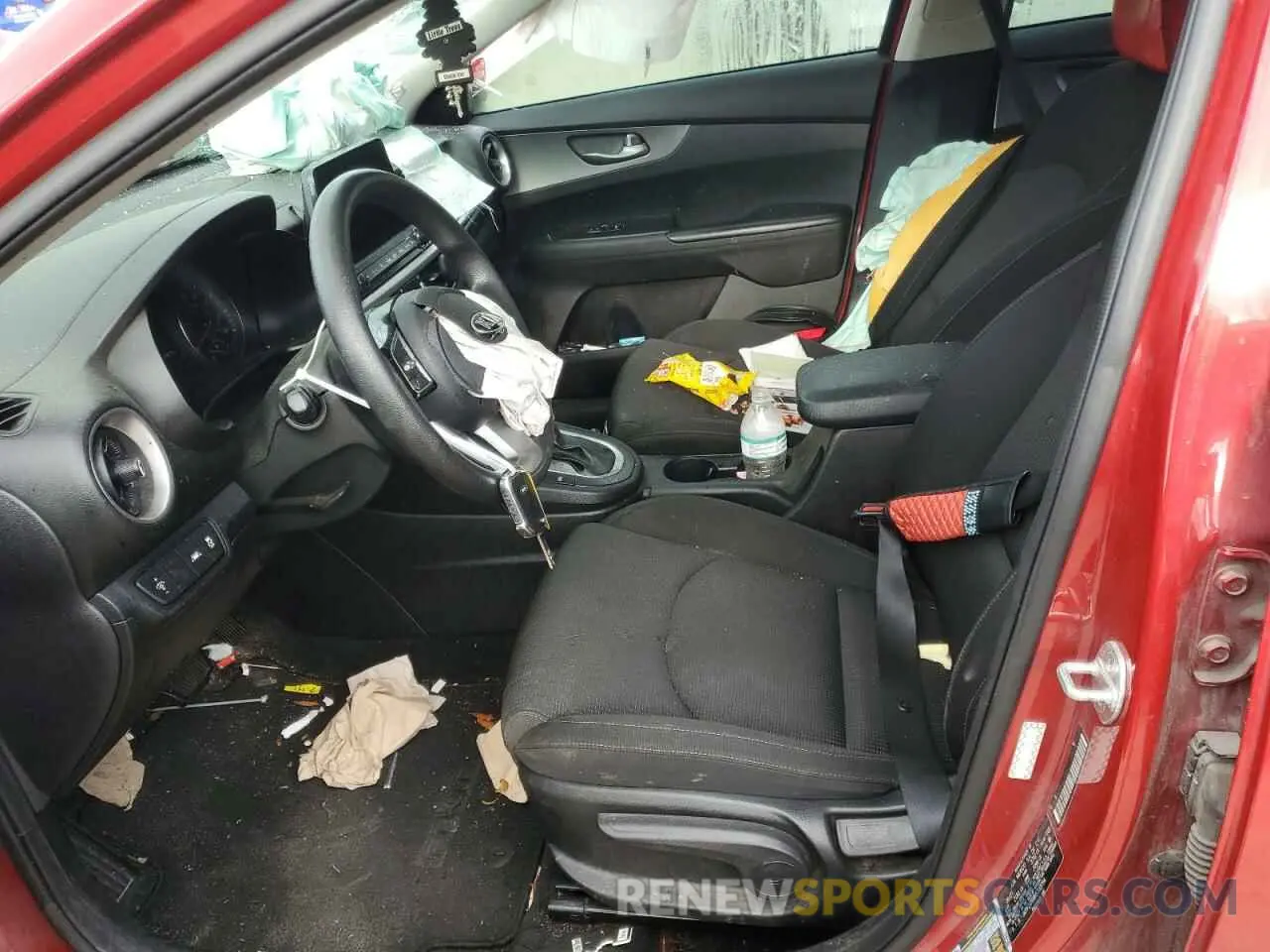 7 Photograph of a damaged car 3KPF24ADXME383794 KIA FORTE 2021