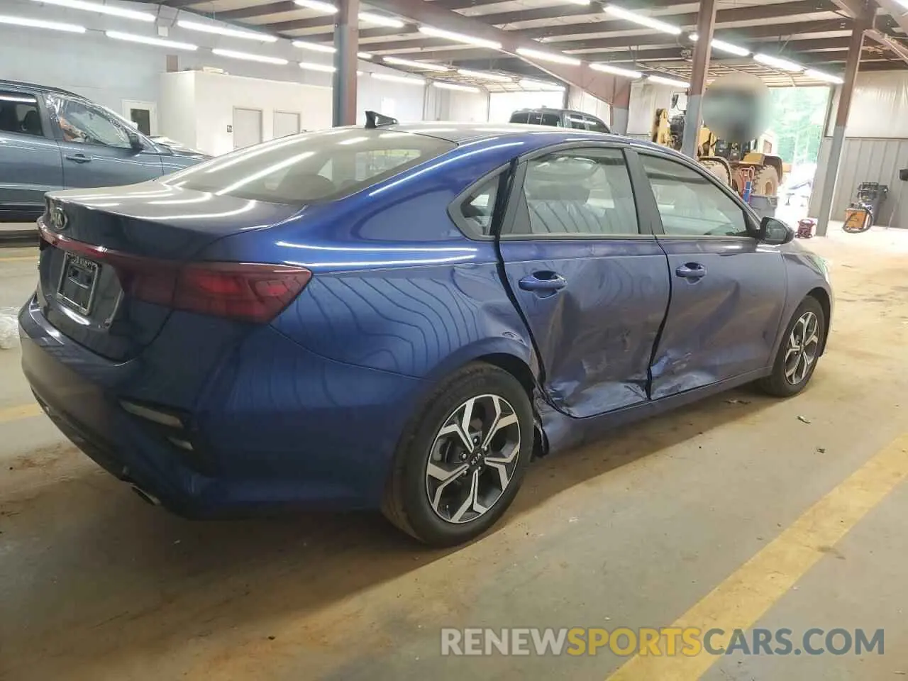 3 Photograph of a damaged car 3KPF24ADXME385576 KIA FORTE 2021