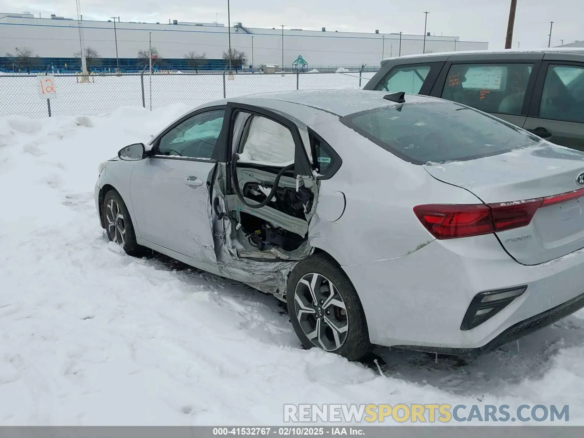 6 Photograph of a damaged car 3KPF24ADXME405132 KIA FORTE 2021
