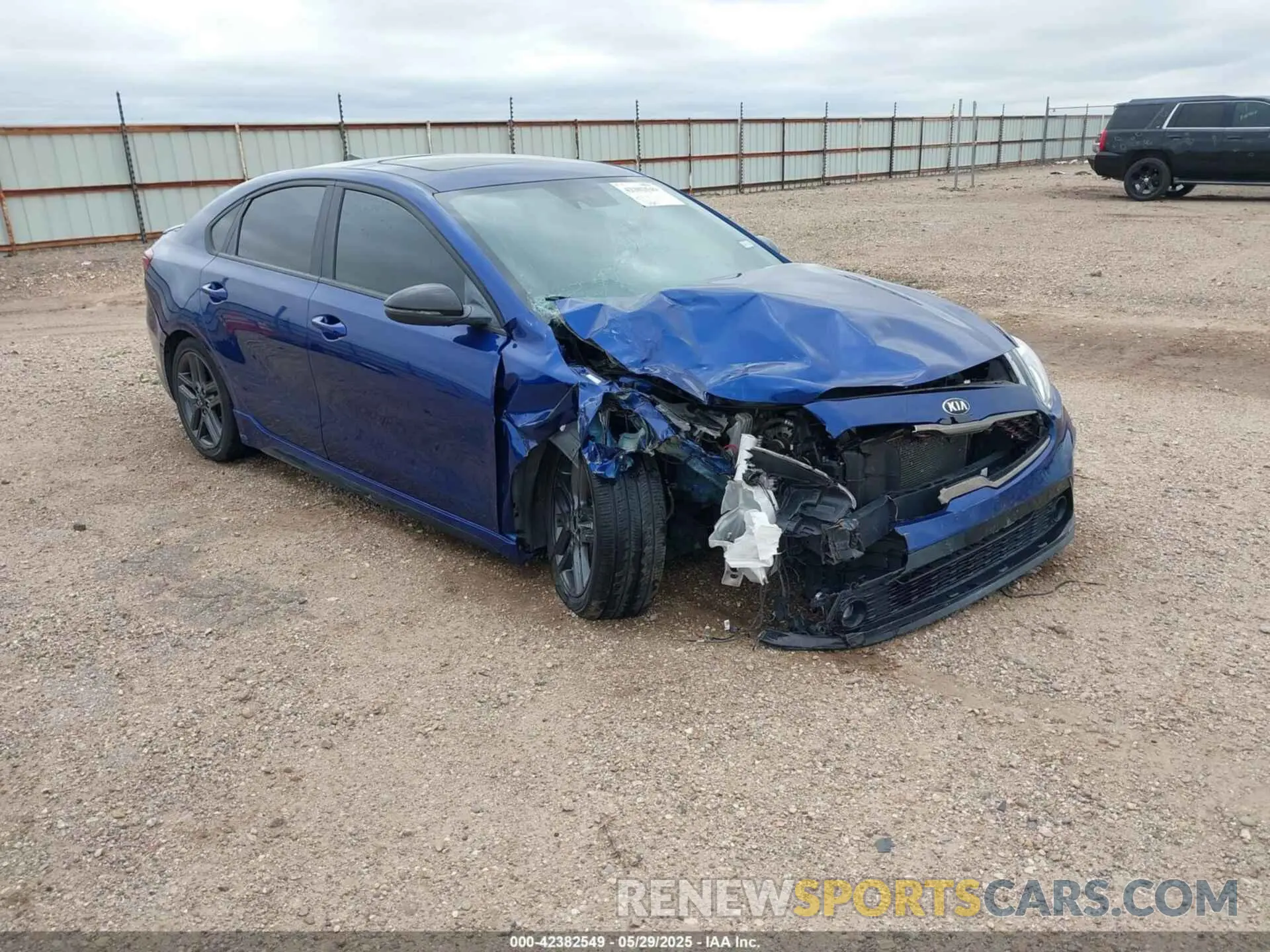 1 Photograph of a damaged car 3KPF34AD0ME280641 KIA FORTE 2021