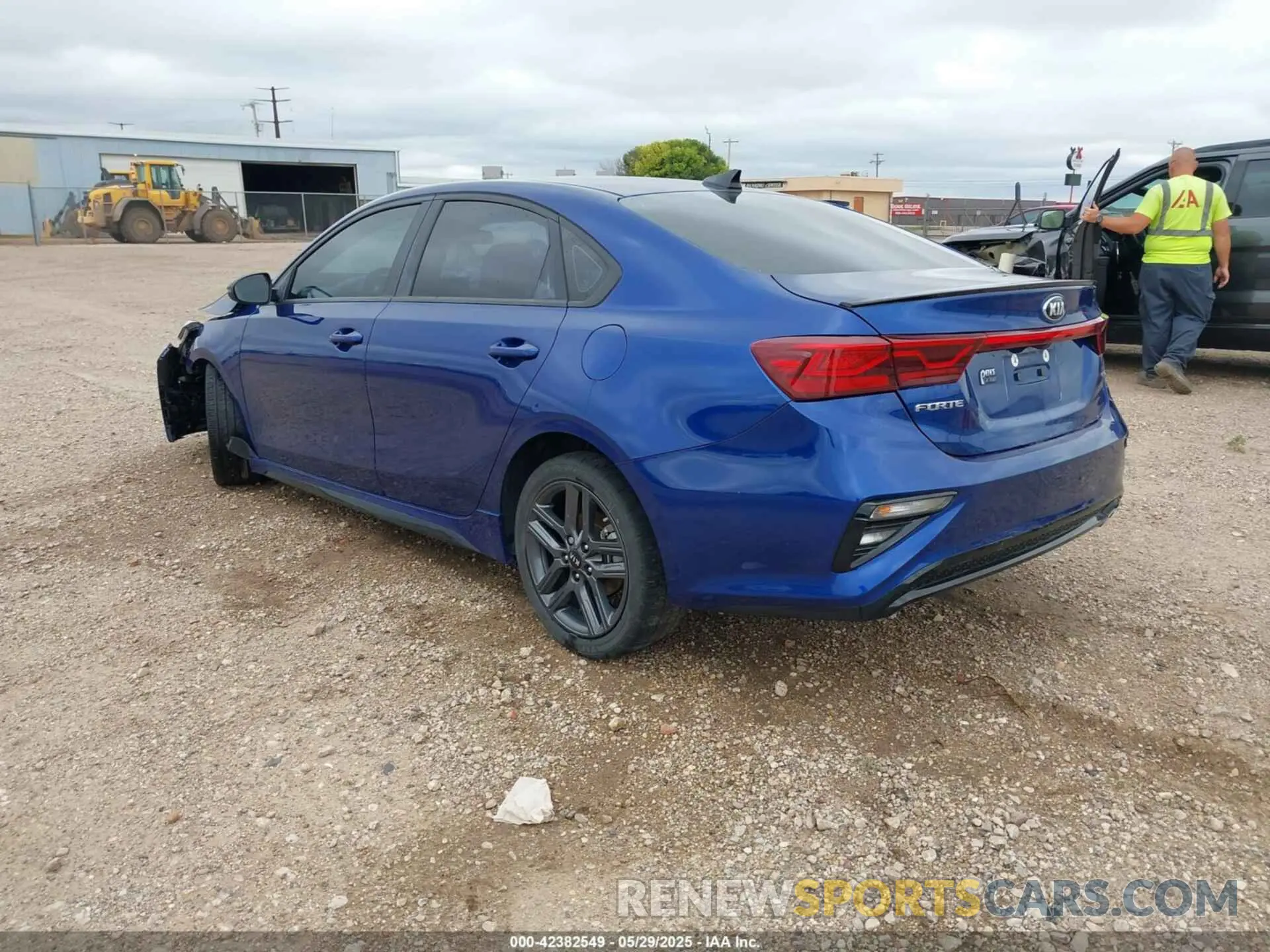 3 Photograph of a damaged car 3KPF34AD0ME280641 KIA FORTE 2021