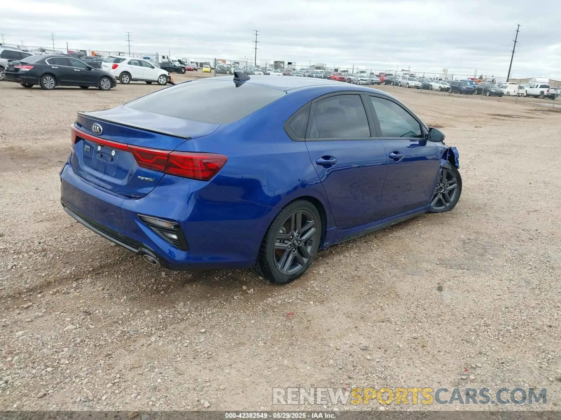 4 Photograph of a damaged car 3KPF34AD0ME280641 KIA FORTE 2021