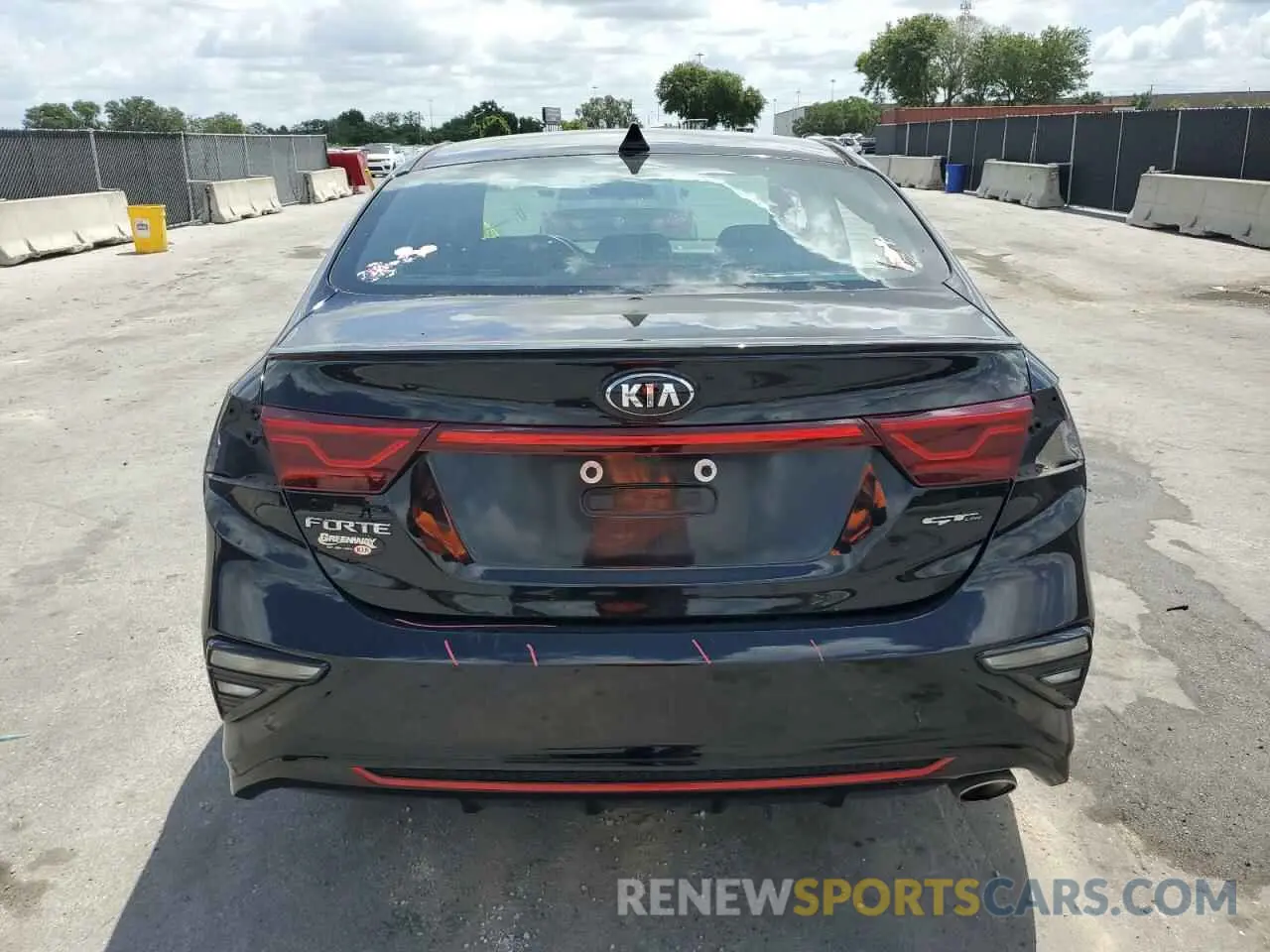6 Photograph of a damaged car 3KPF34AD0ME311063 KIA FORTE 2021