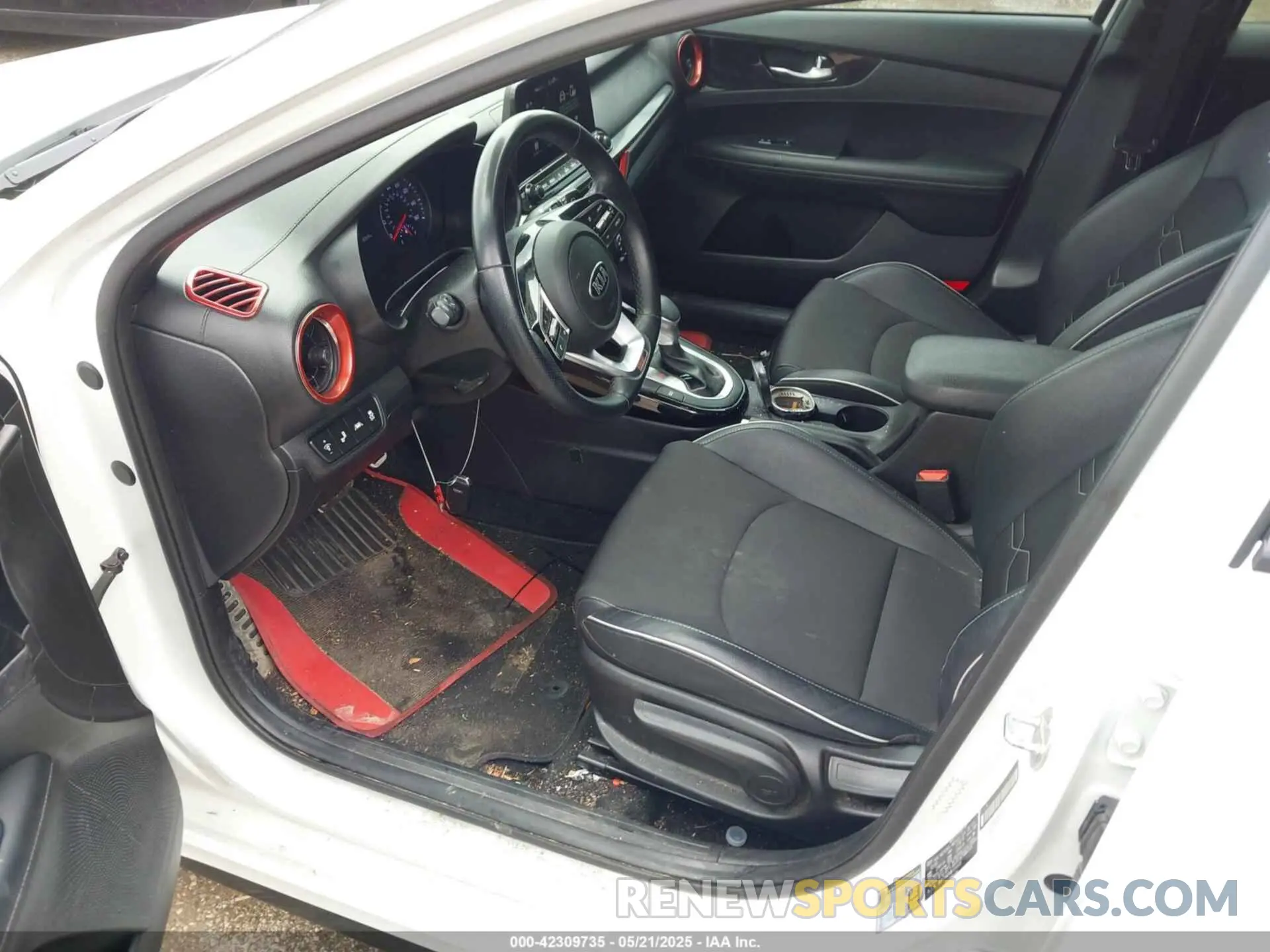5 Photograph of a damaged car 3KPF34AD0ME320538 KIA FORTE 2021