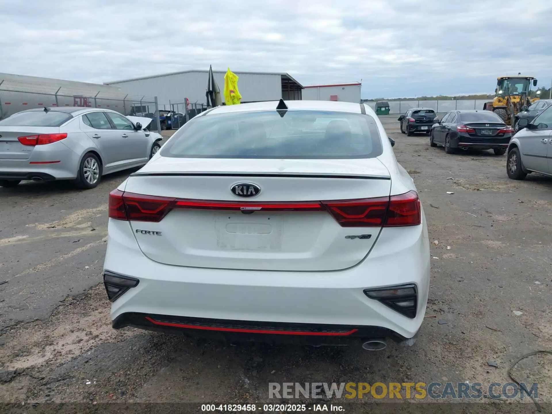 16 Photograph of a damaged car 3KPF34AD0ME354821 KIA FORTE 2021