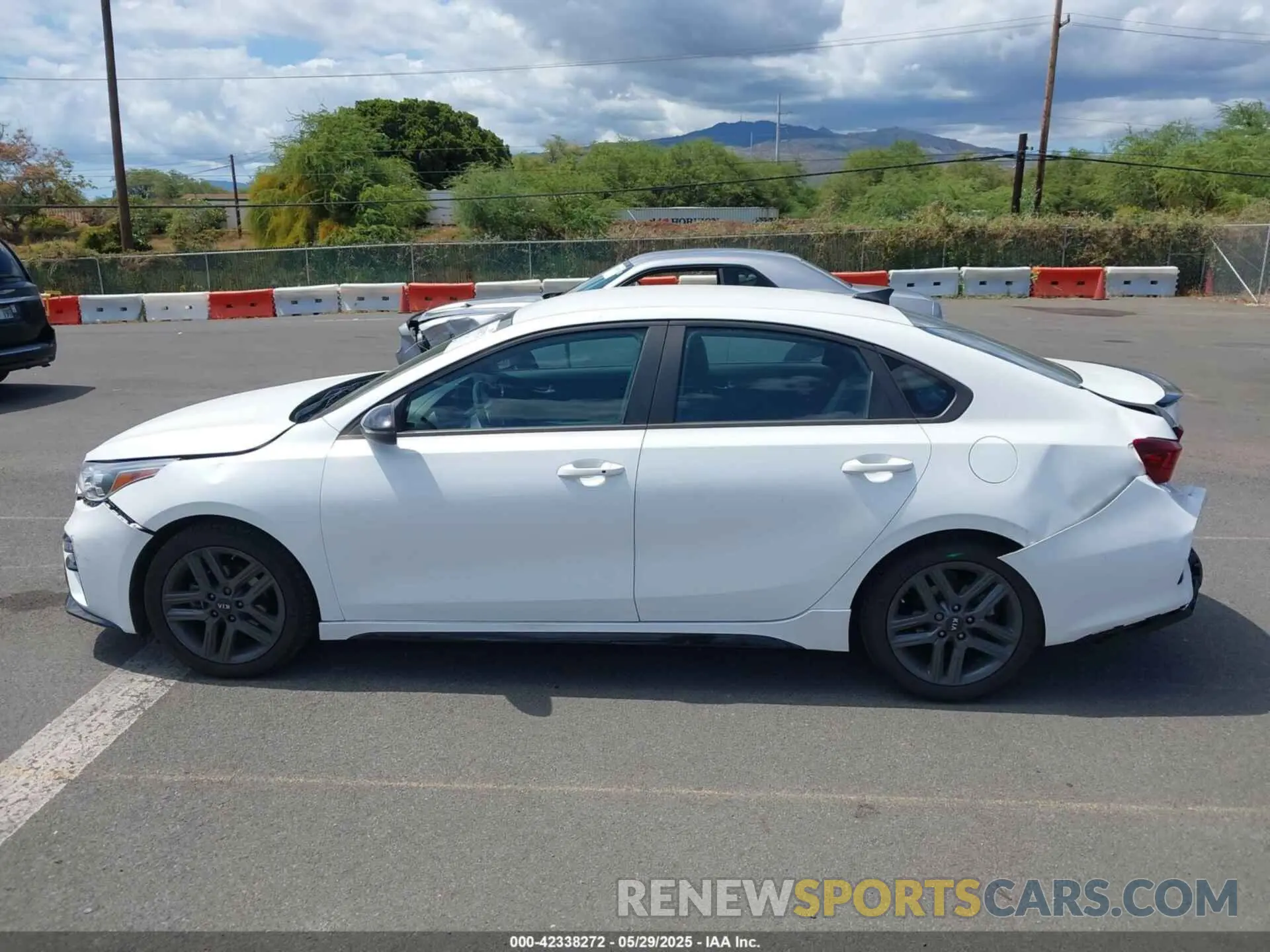 14 Photograph of a damaged car 3KPF34AD0ME393490 KIA FORTE 2021