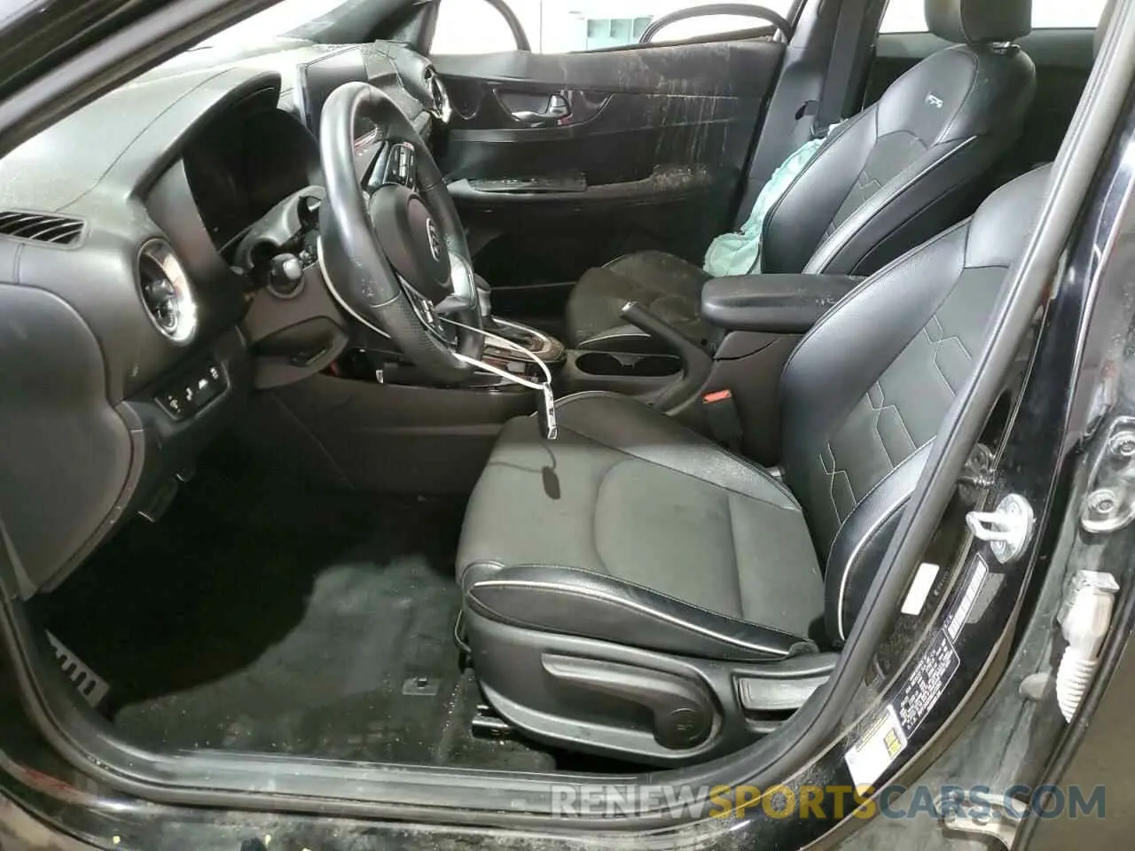 7 Photograph of a damaged car 3KPF34AD0ME419263 KIA FORTE 2021