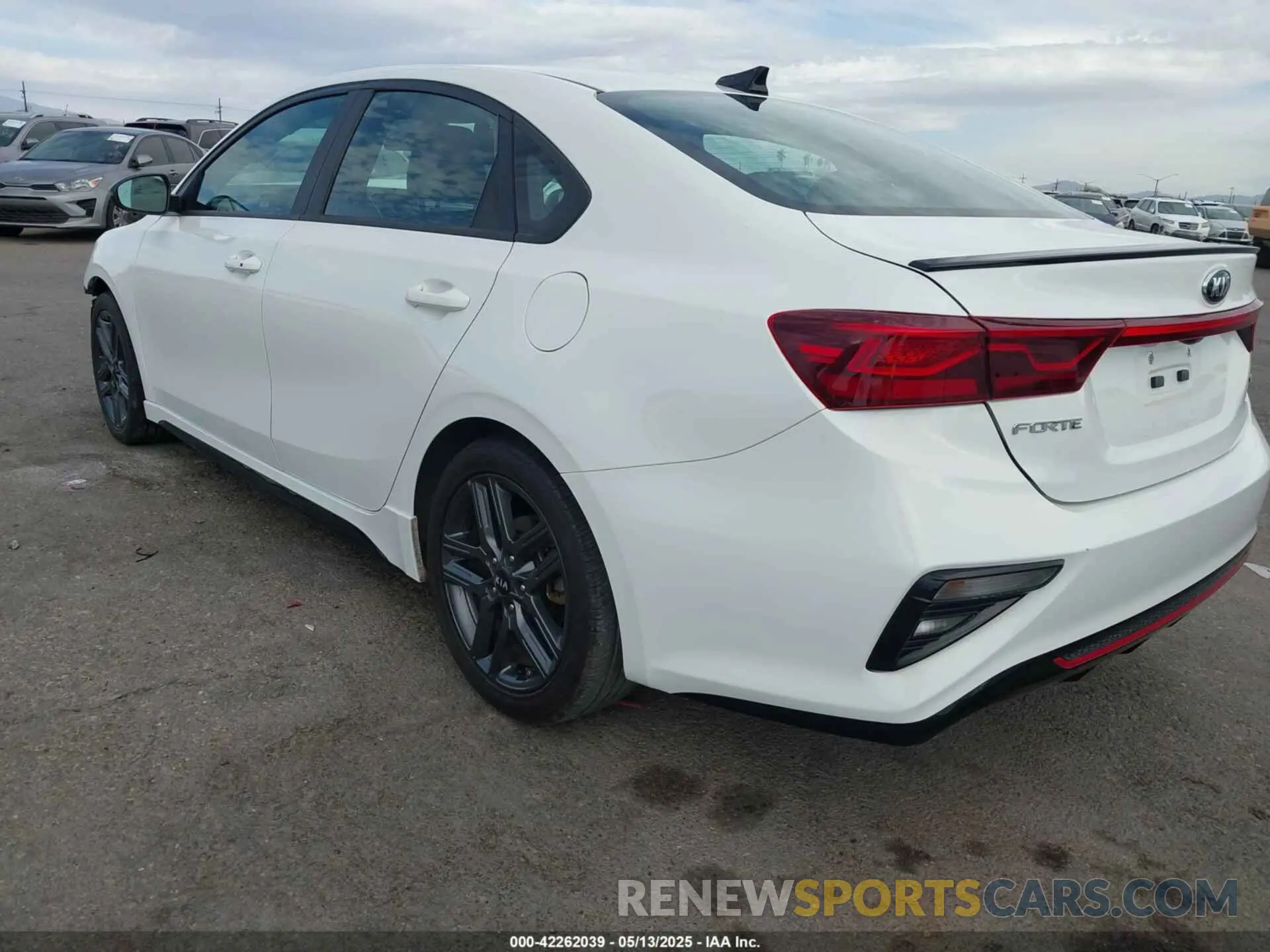 3 Photograph of a damaged car 3KPF34AD1ME282821 KIA FORTE 2021