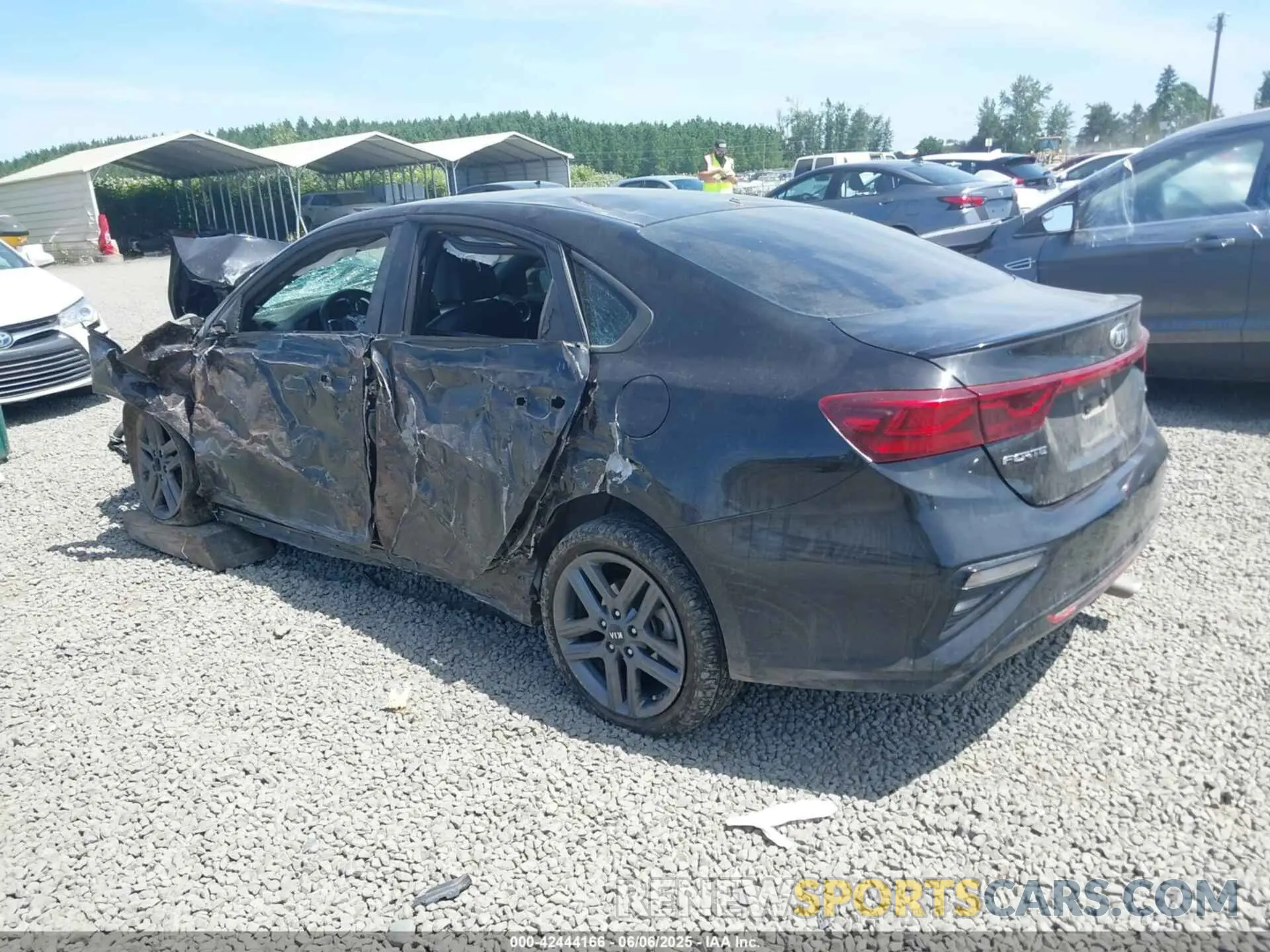 3 Photograph of a damaged car 3KPF34AD1ME286612 KIA FORTE 2021