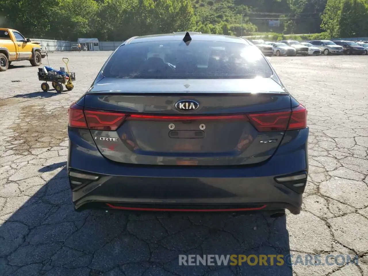 6 Photograph of a damaged car 3KPF34AD1ME288246 KIA FORTE 2021