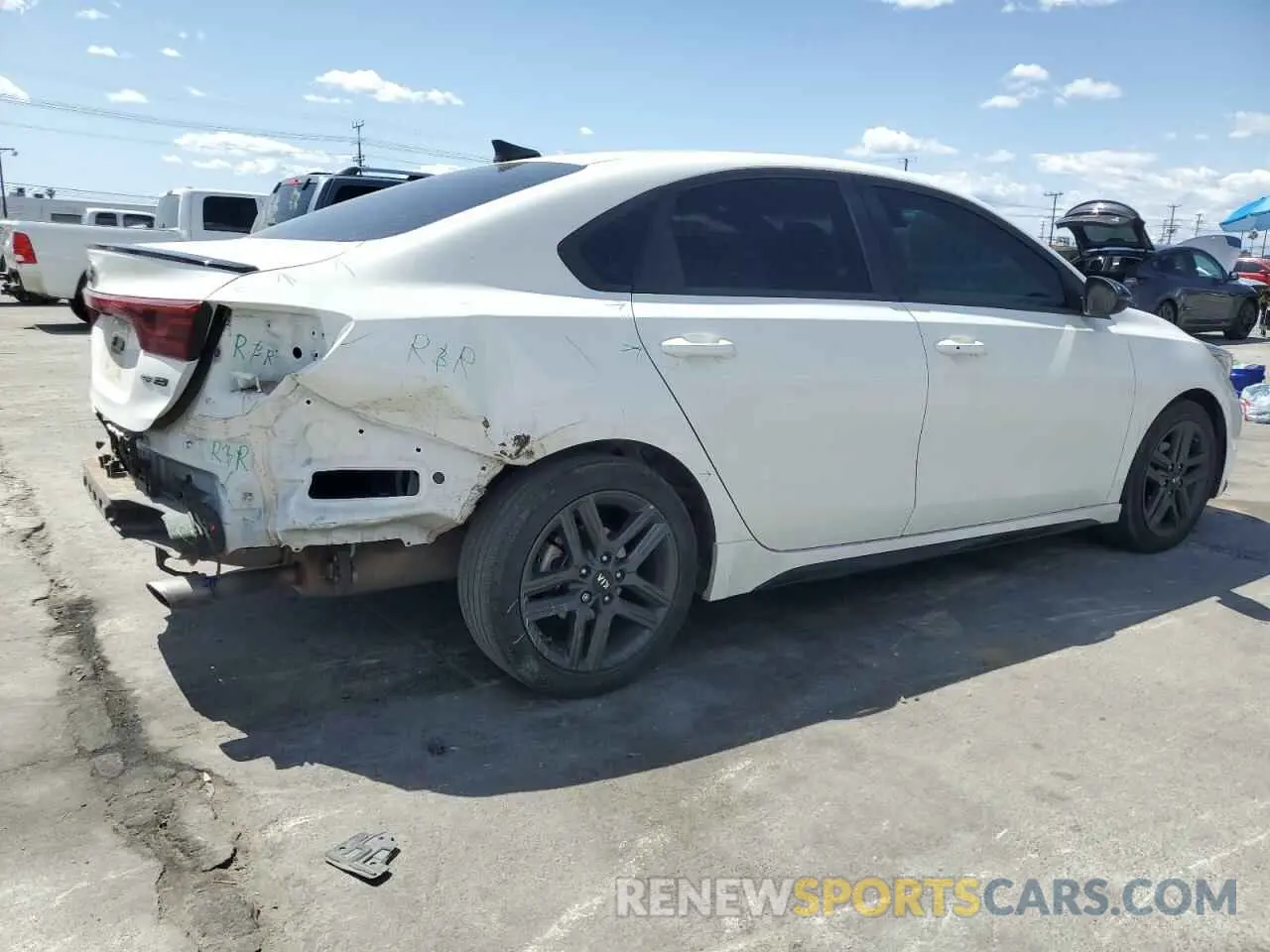 3 Photograph of a damaged car 3KPF34AD1ME298923 KIA FORTE 2021