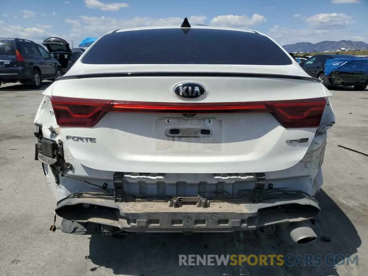 6 Photograph of a damaged car 3KPF34AD1ME298923 KIA FORTE 2021