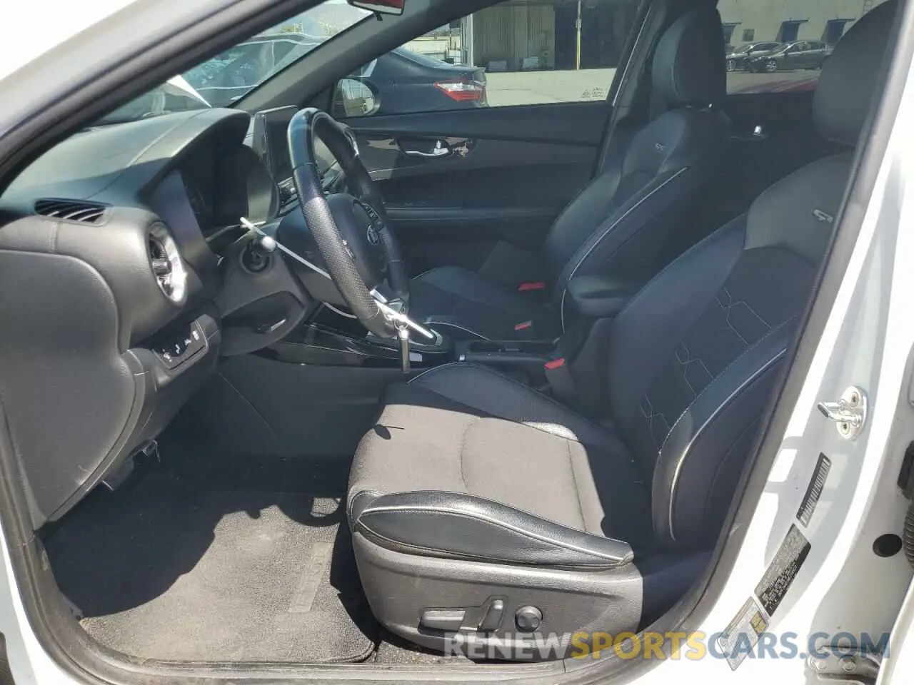 7 Photograph of a damaged car 3KPF34AD1ME298923 KIA FORTE 2021