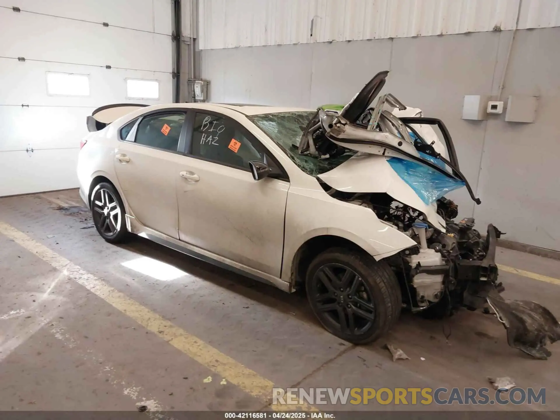 1 Photograph of a damaged car 3KPF34AD1ME341222 KIA FORTE 2021