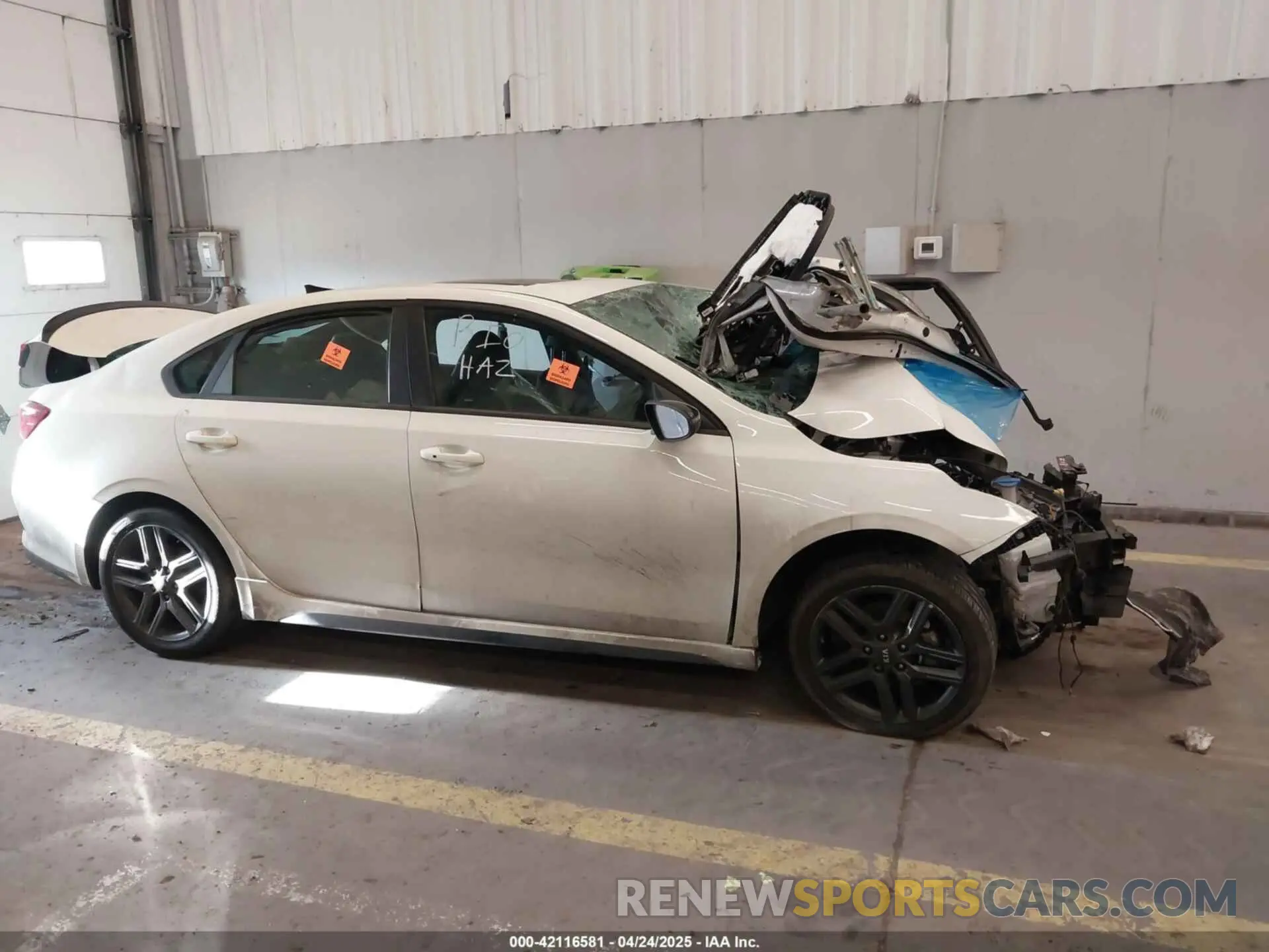 12 Photograph of a damaged car 3KPF34AD1ME341222 KIA FORTE 2021