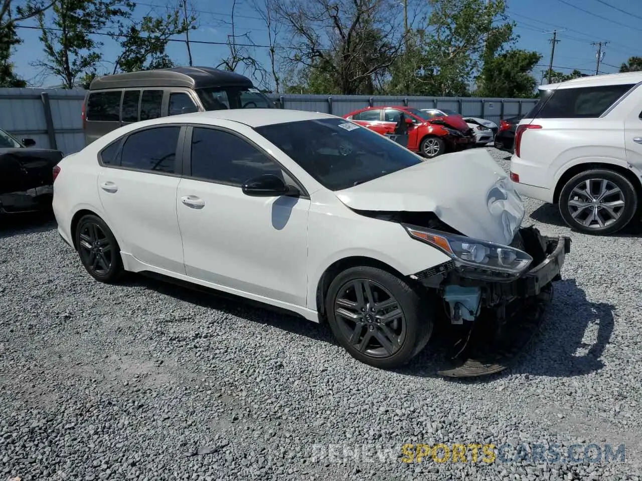 4 Photograph of a damaged car 3KPF34AD1ME423497 KIA FORTE 2021
