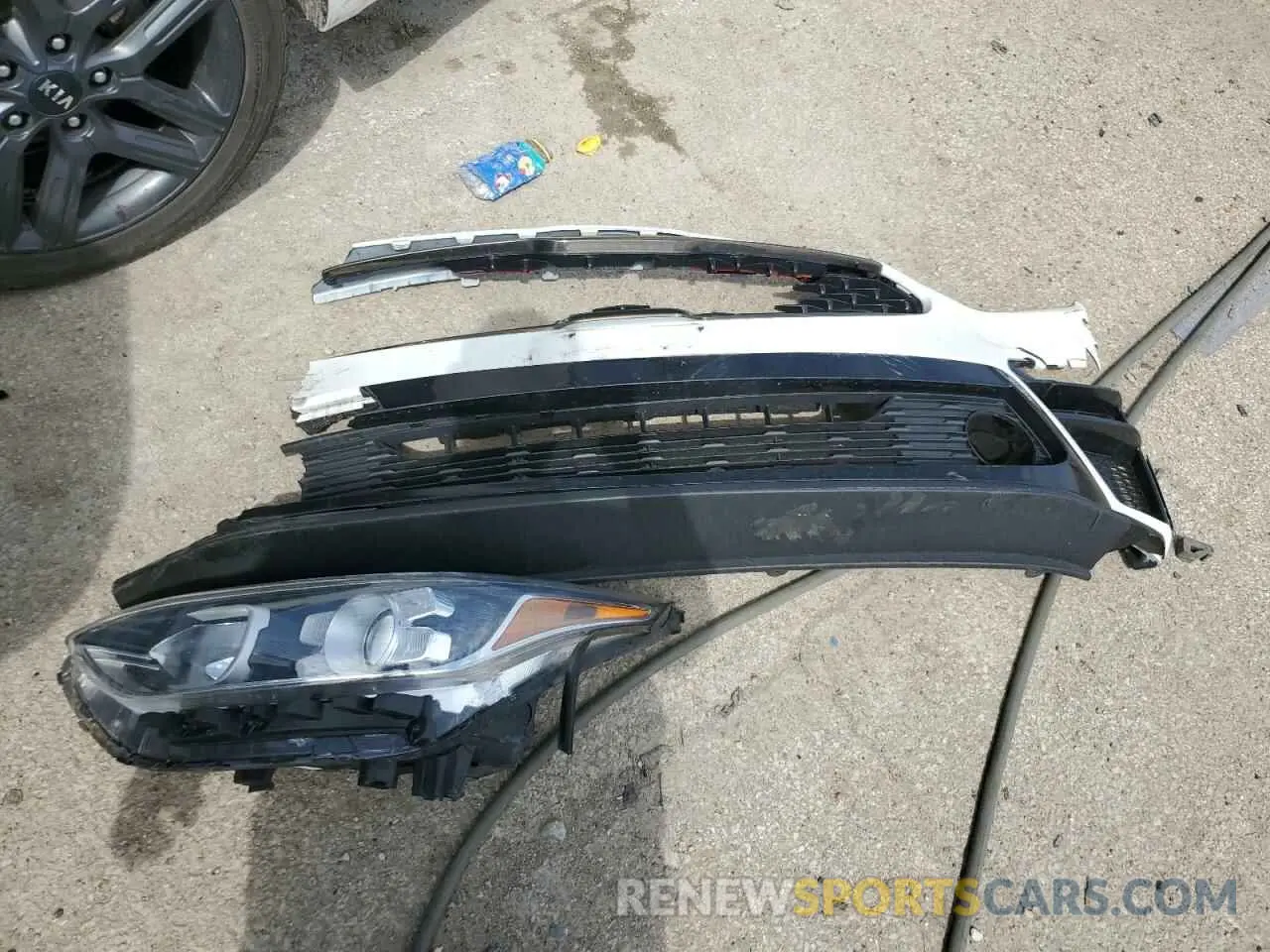 12 Photograph of a damaged car 3KPF34AD2ME269284 KIA FORTE 2021