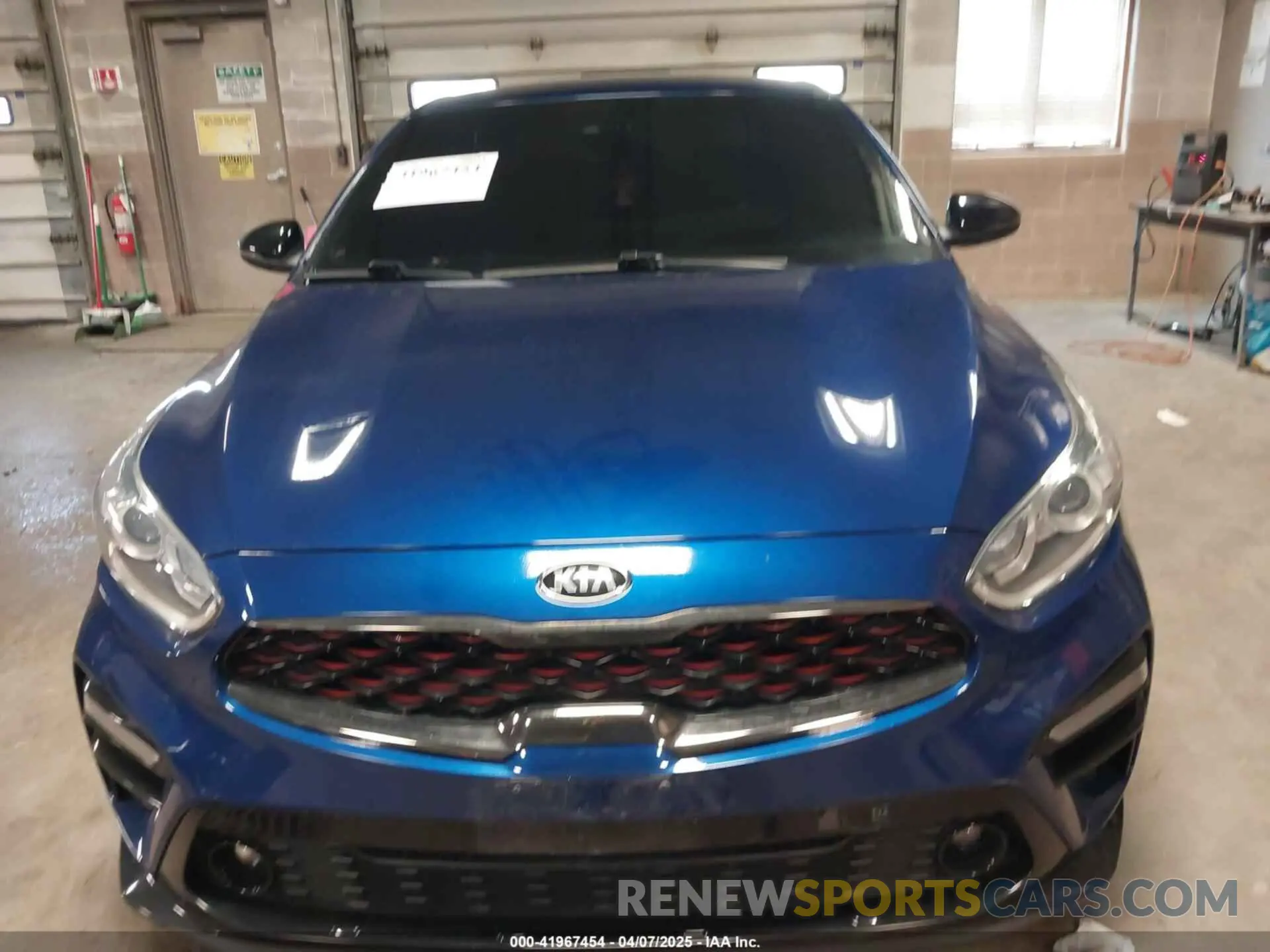 12 Photograph of a damaged car 3KPF34AD2ME330827 KIA FORTE 2021