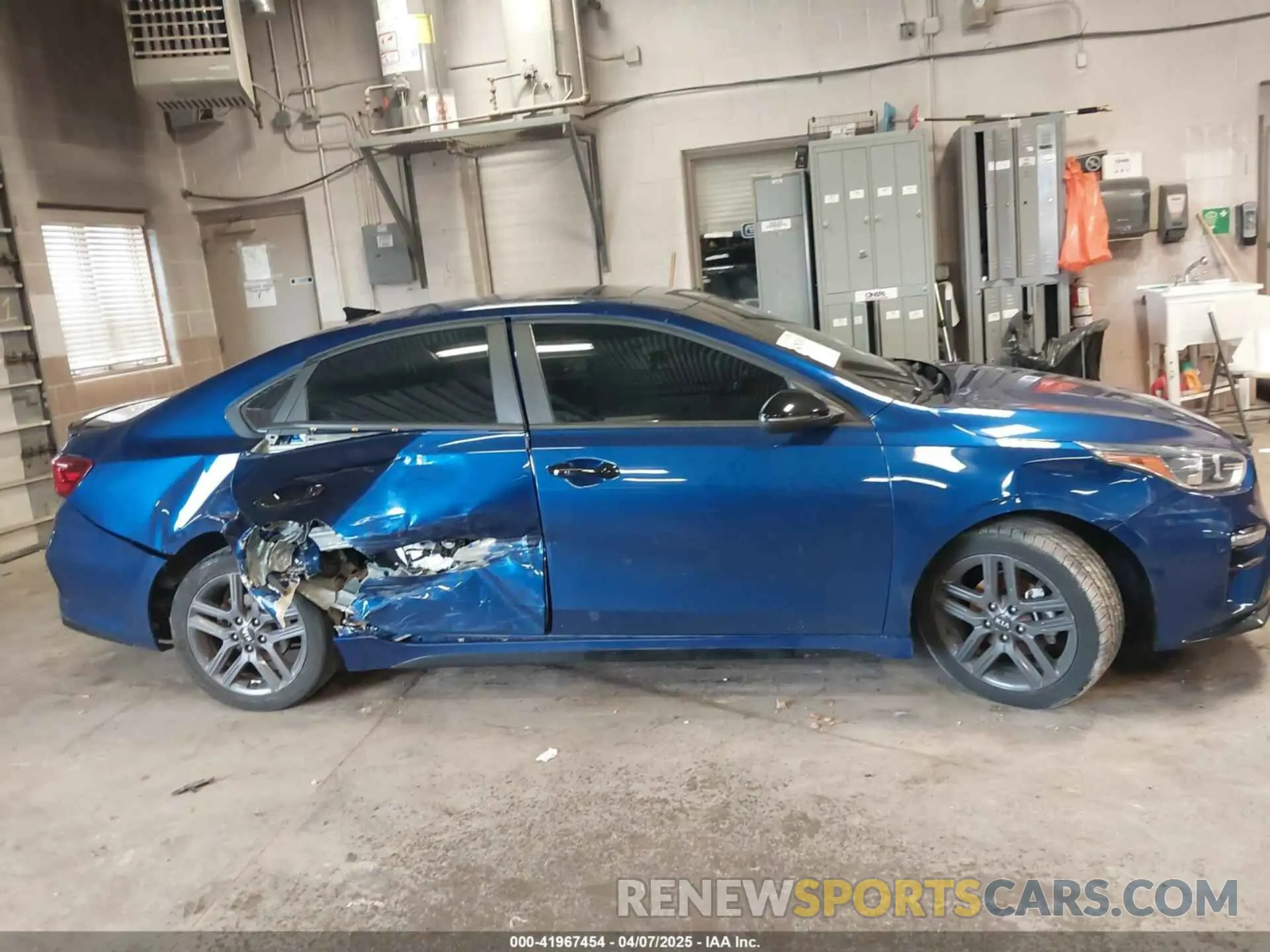 13 Photograph of a damaged car 3KPF34AD2ME330827 KIA FORTE 2021