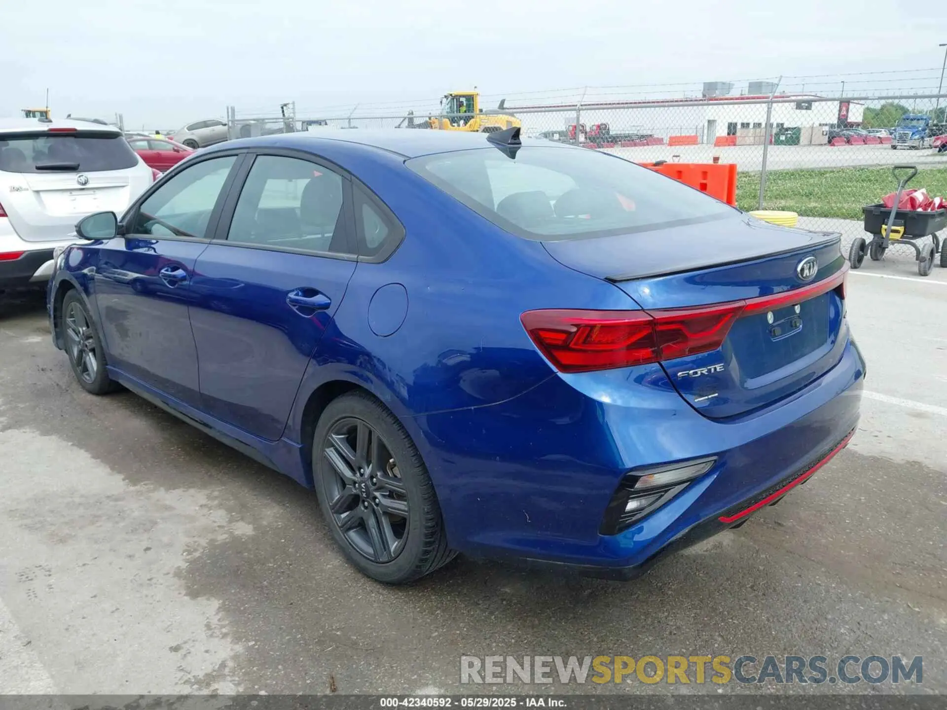 3 Photograph of a damaged car 3KPF34AD2ME357817 KIA FORTE 2021