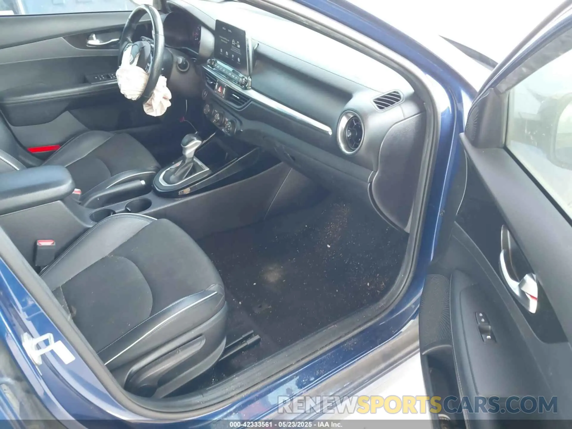 5 Photograph of a damaged car 3KPF34AD2ME386931 KIA FORTE 2021