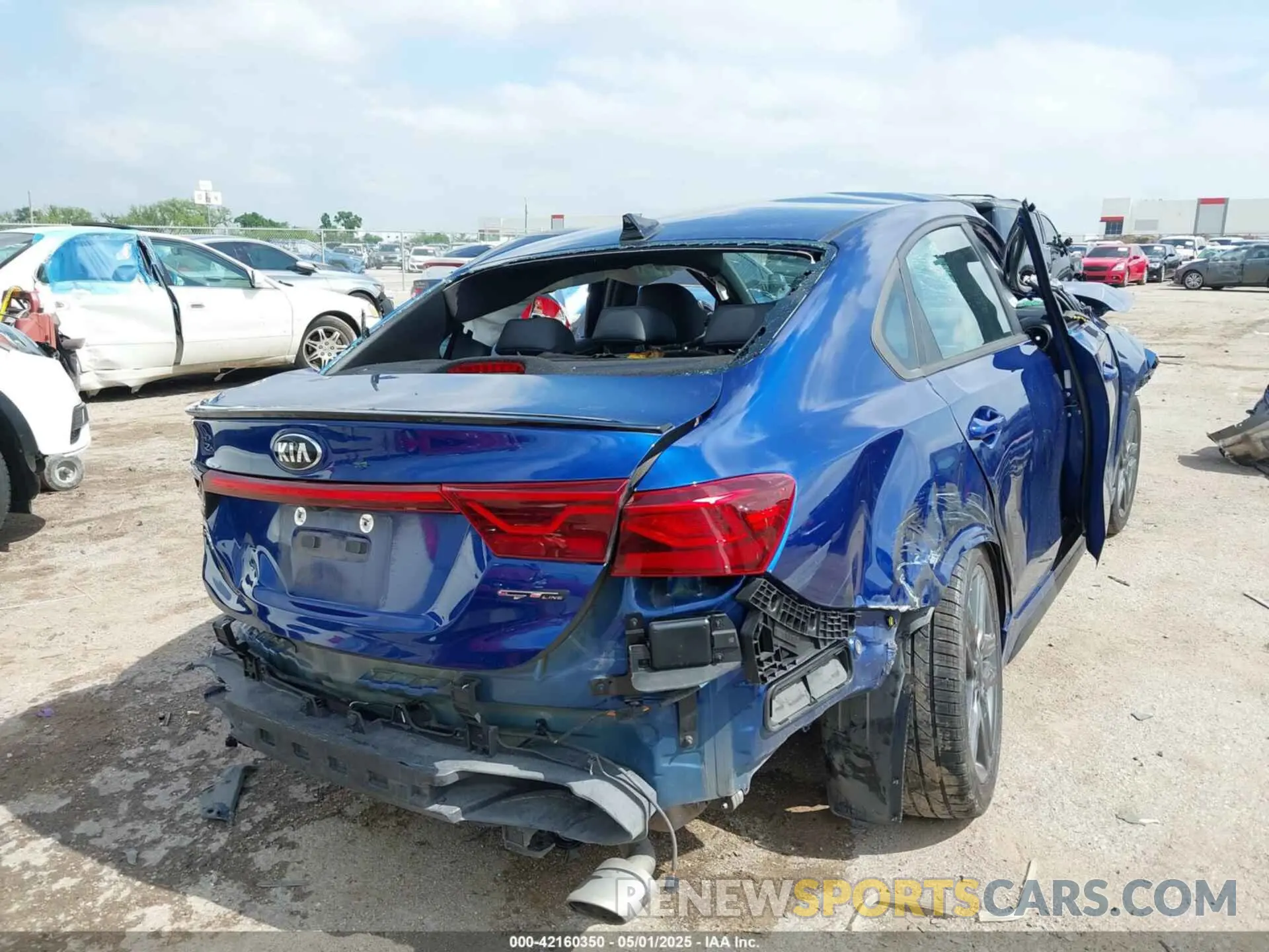 4 Photograph of a damaged car 3KPF34AD2ME401914 KIA FORTE 2021