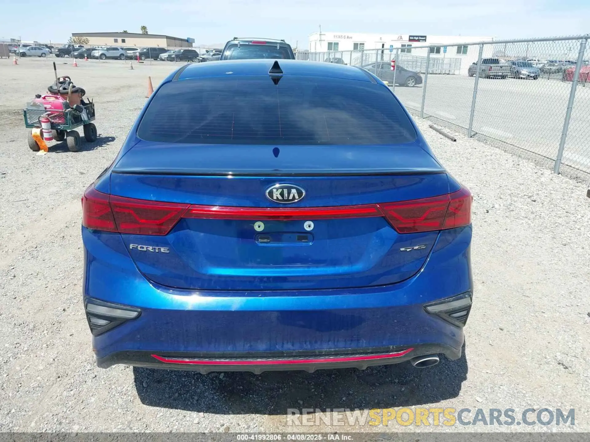 17 Photograph of a damaged car 3KPF34AD3ME341335 KIA FORTE 2021