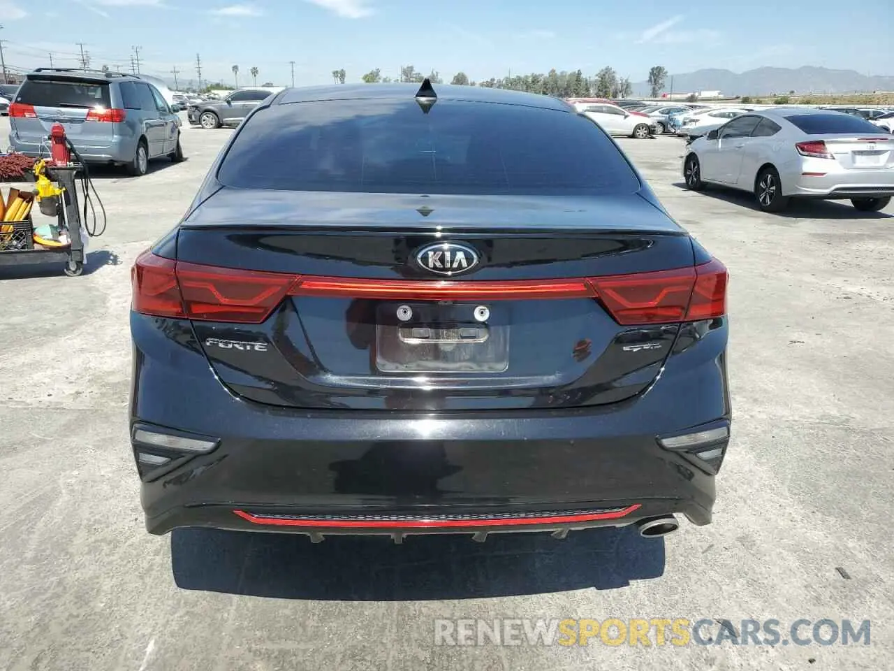 6 Photograph of a damaged car 3KPF34AD3ME359186 KIA FORTE 2021
