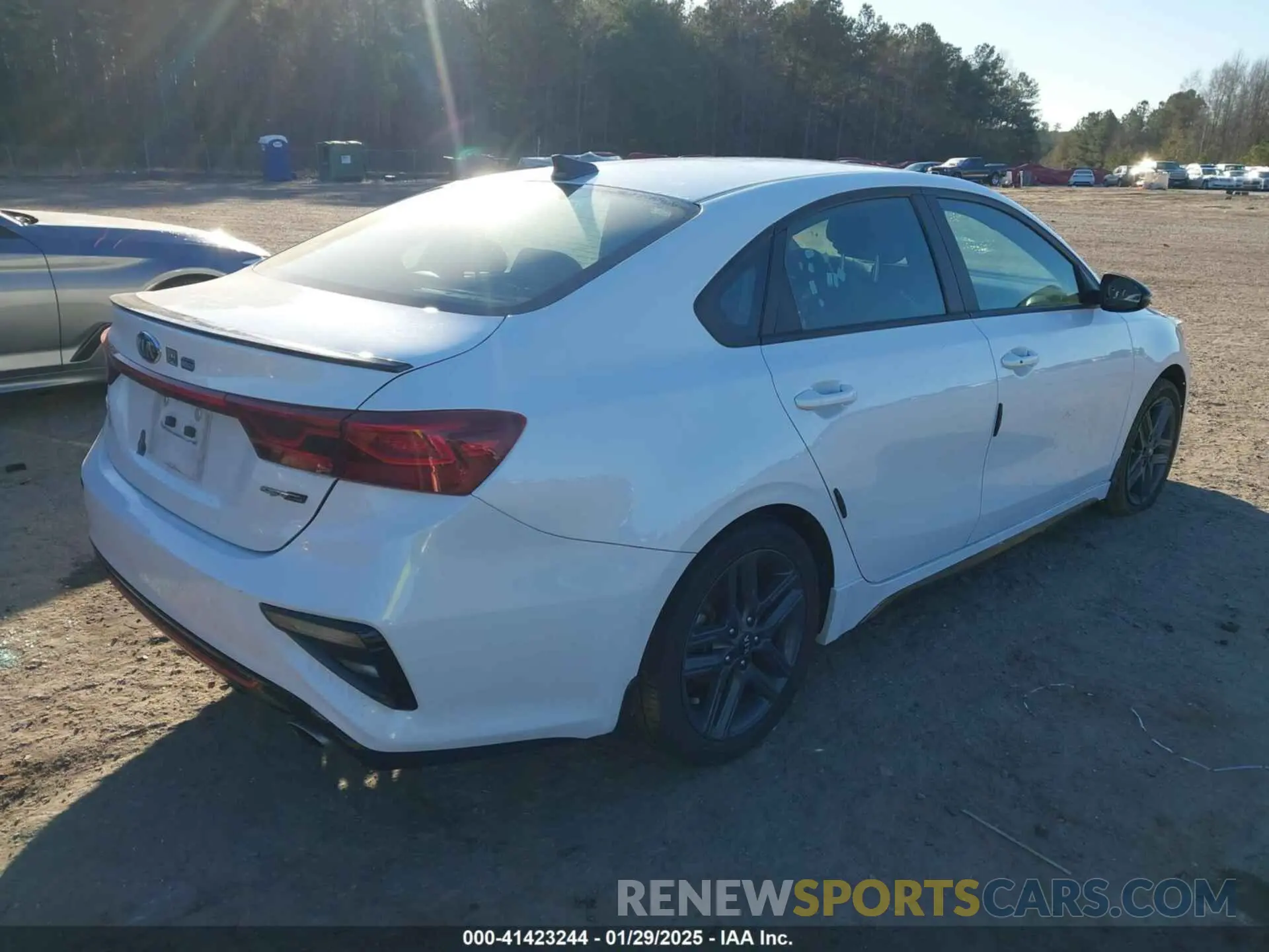 4 Photograph of a damaged car 3KPF34AD3ME390261 KIA FORTE 2021