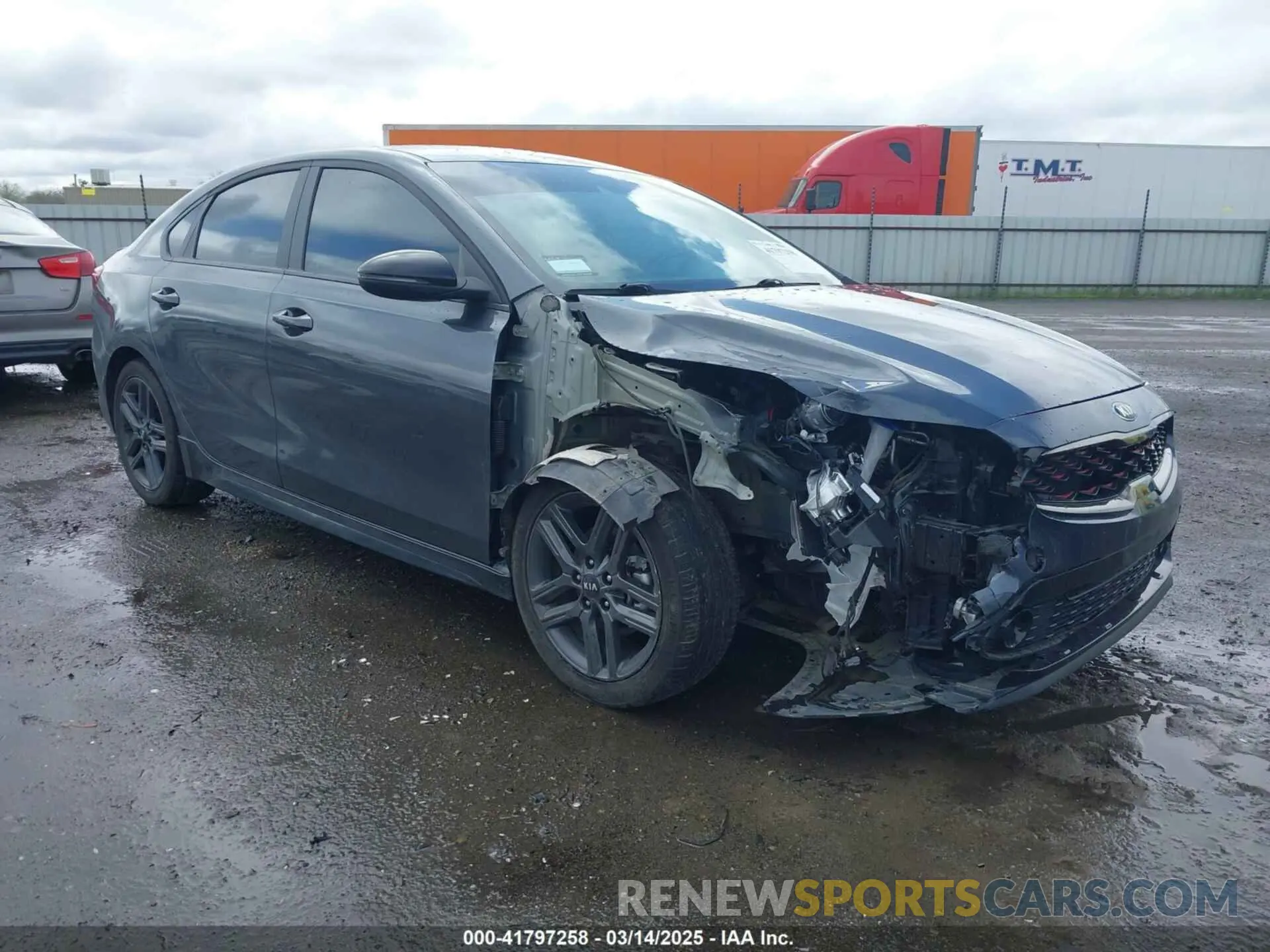 14 Photograph of a damaged car 3KPF34AD4ME268945 KIA FORTE 2021