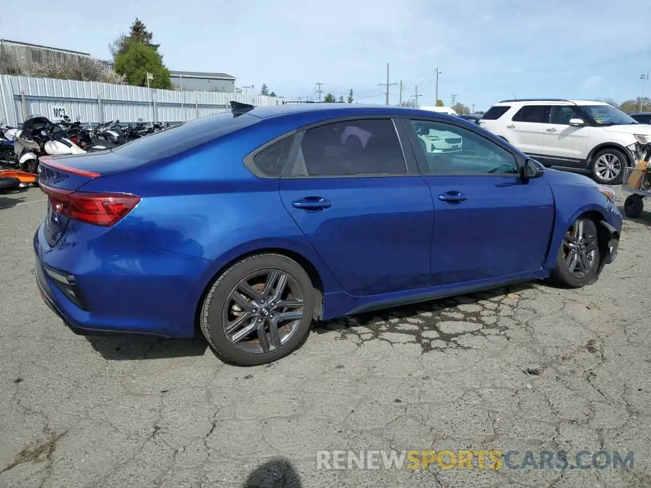 3 Photograph of a damaged car 3KPF34AD4ME286569 KIA FORTE 2021