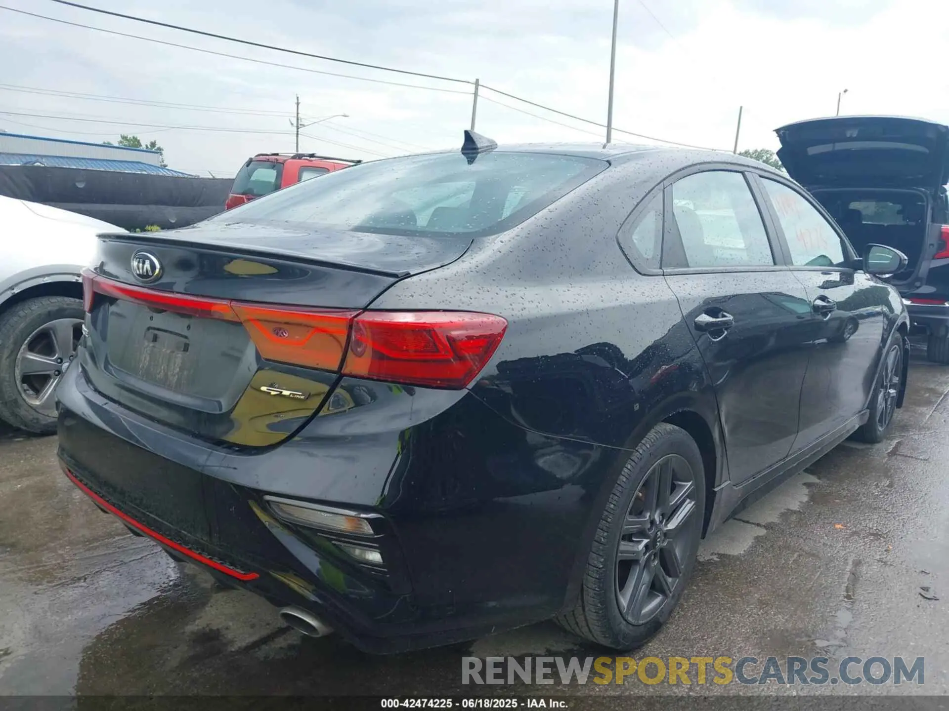 4 Photograph of a damaged car 3KPF34AD4ME290119 KIA FORTE 2021