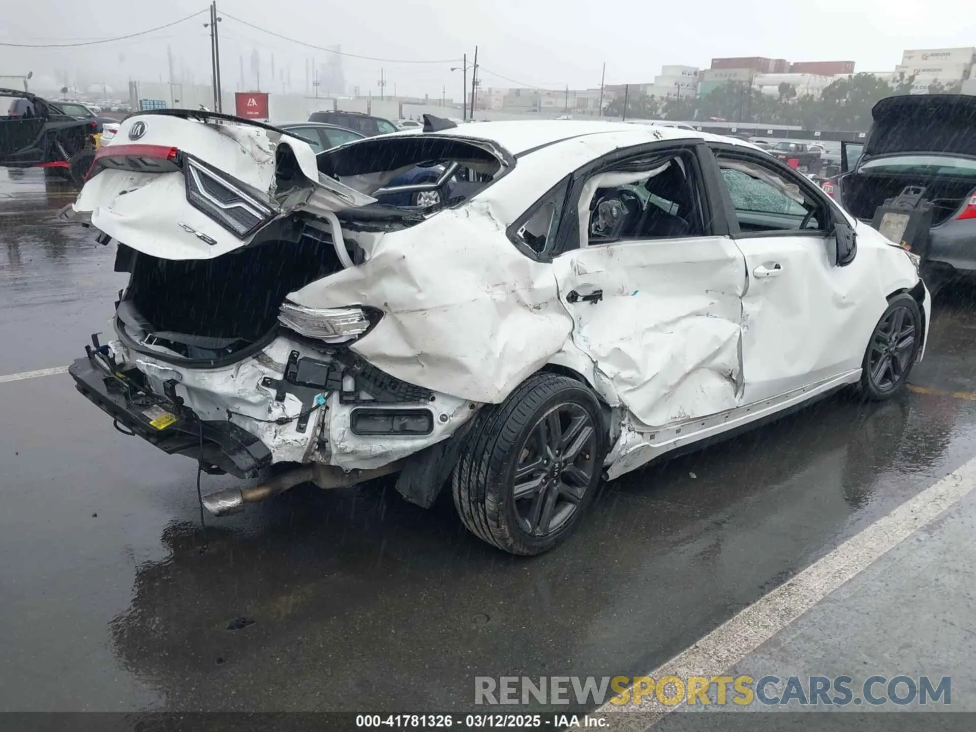 4 Photograph of a damaged car 3KPF34AD4ME306853 KIA FORTE 2021