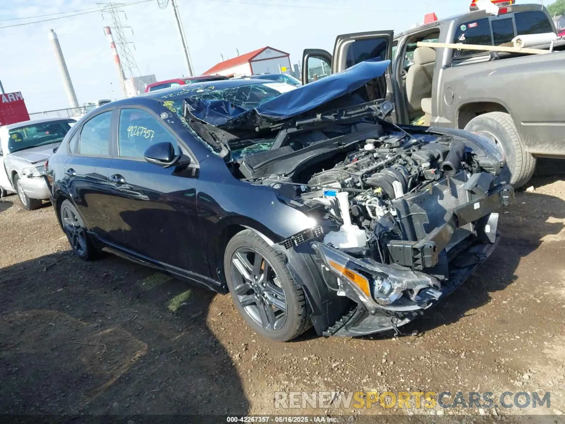 1 Photograph of a damaged car 3KPF34AD4ME307615 KIA FORTE 2021