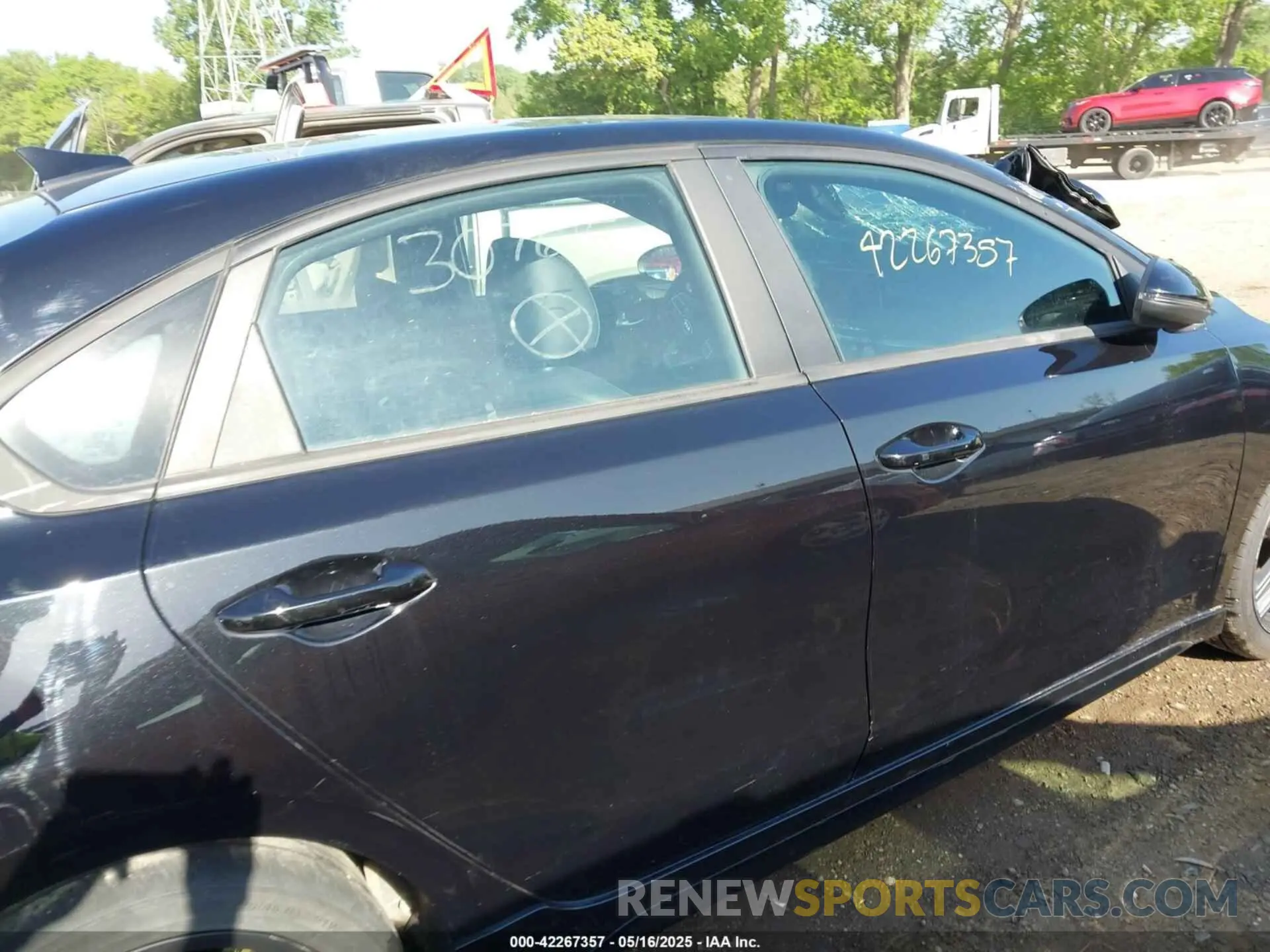 13 Photograph of a damaged car 3KPF34AD4ME307615 KIA FORTE 2021