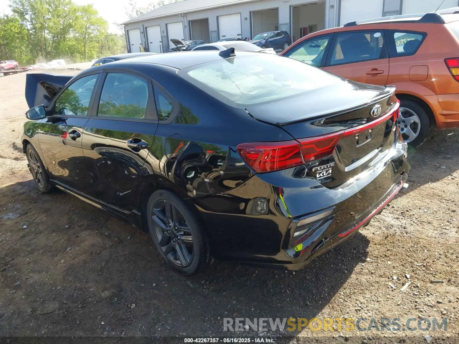 3 Photograph of a damaged car 3KPF34AD4ME307615 KIA FORTE 2021