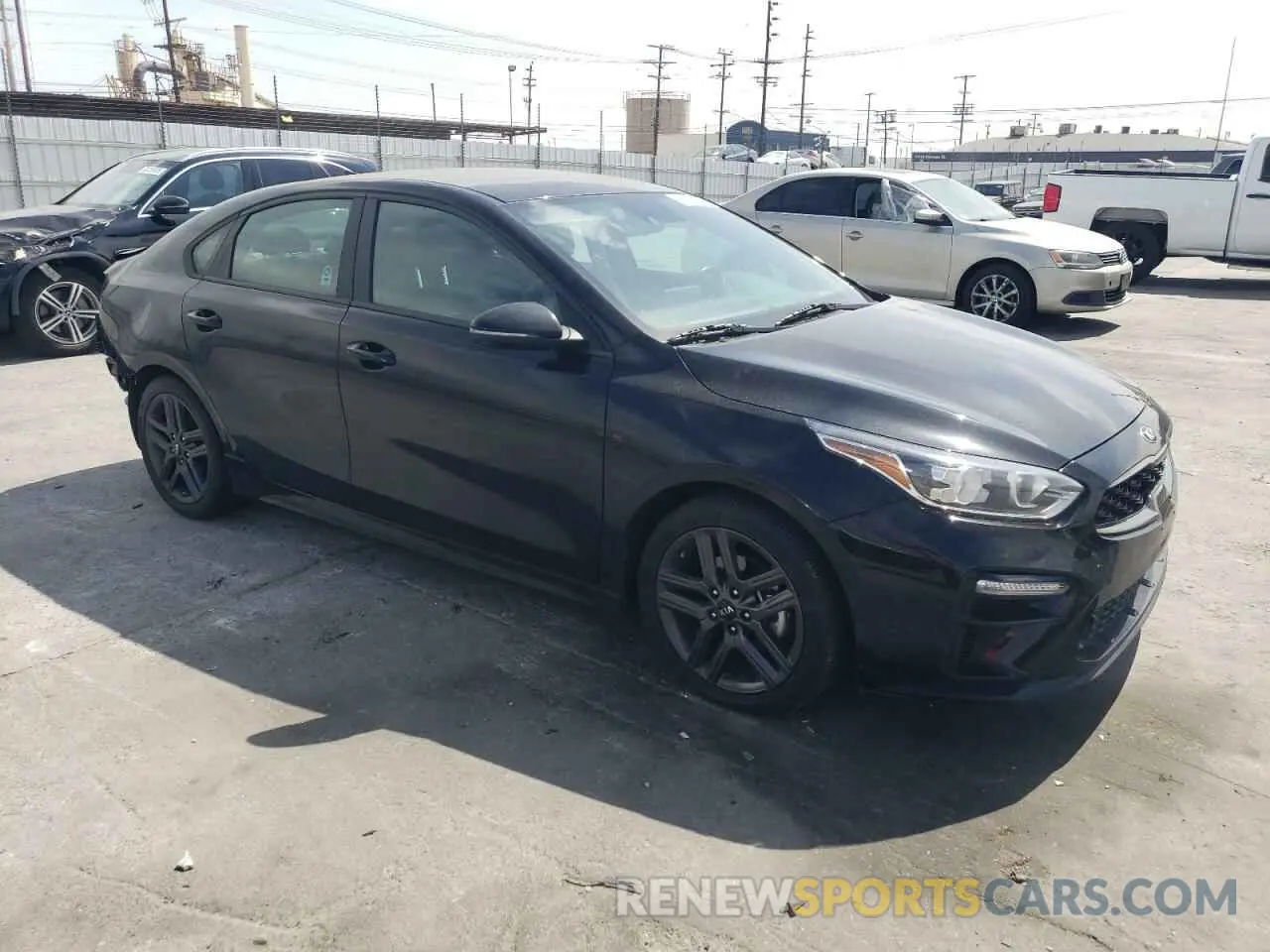 4 Photograph of a damaged car 3KPF34AD4ME317951 KIA FORTE 2021