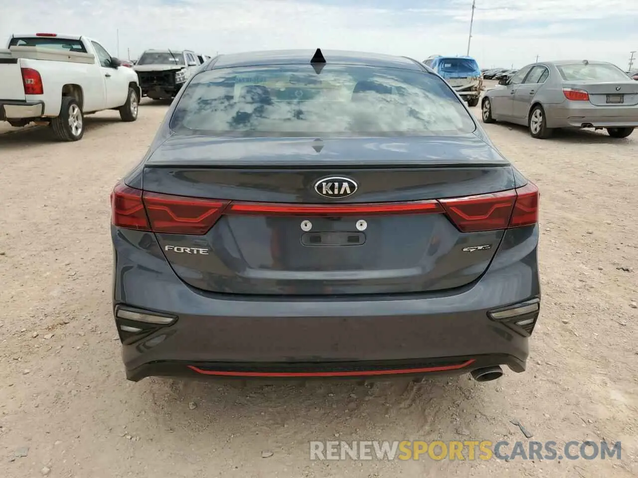 6 Photograph of a damaged car 3KPF34AD4ME340484 KIA FORTE 2021