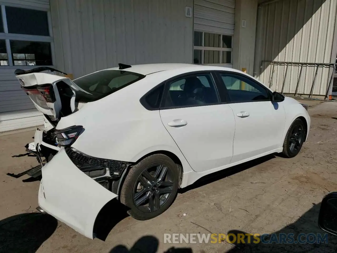 3 Photograph of a damaged car 3KPF34AD4ME380449 KIA FORTE 2021