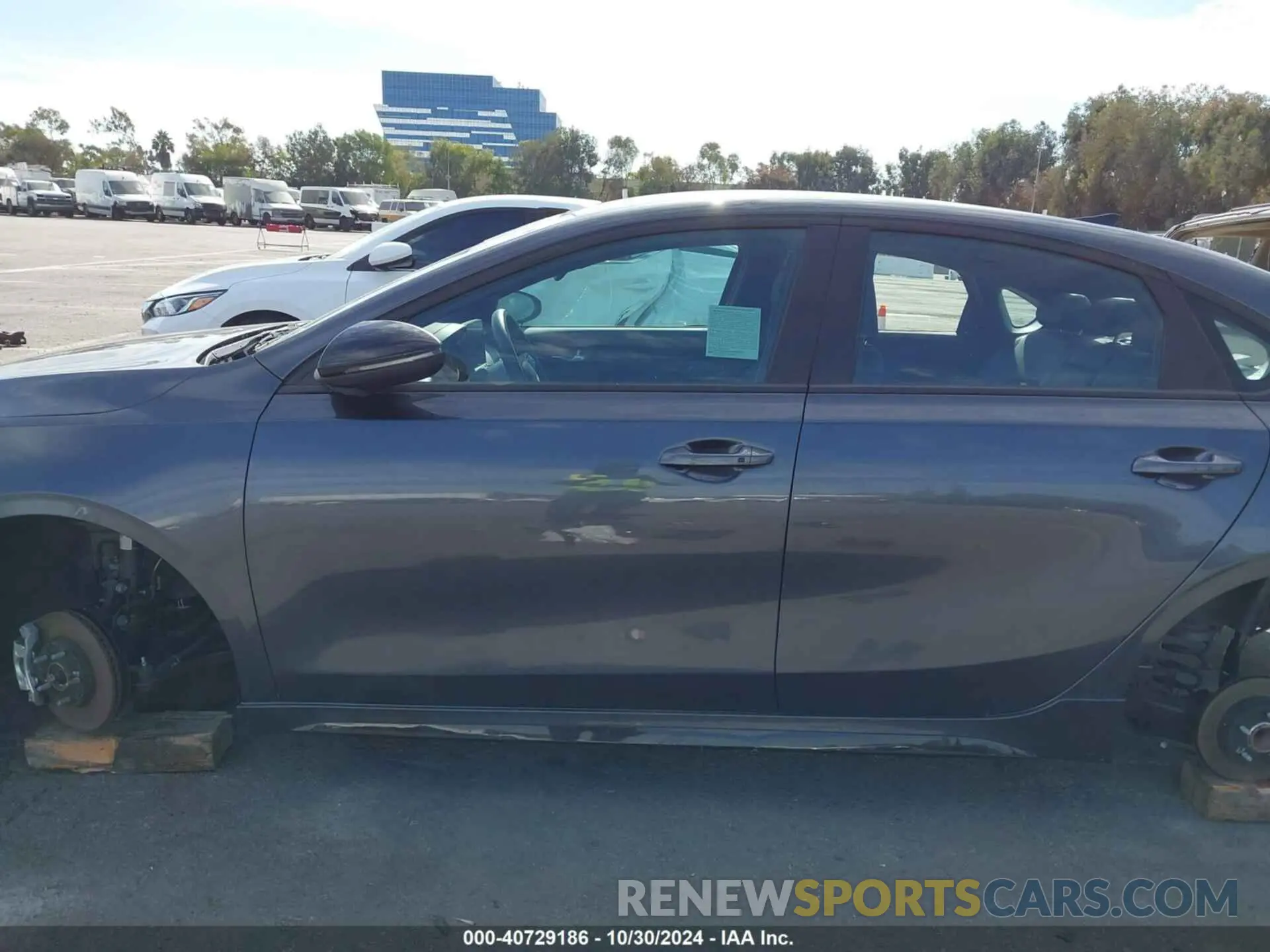 13 Photograph of a damaged car 3KPF34AD4ME407584 KIA FORTE 2021