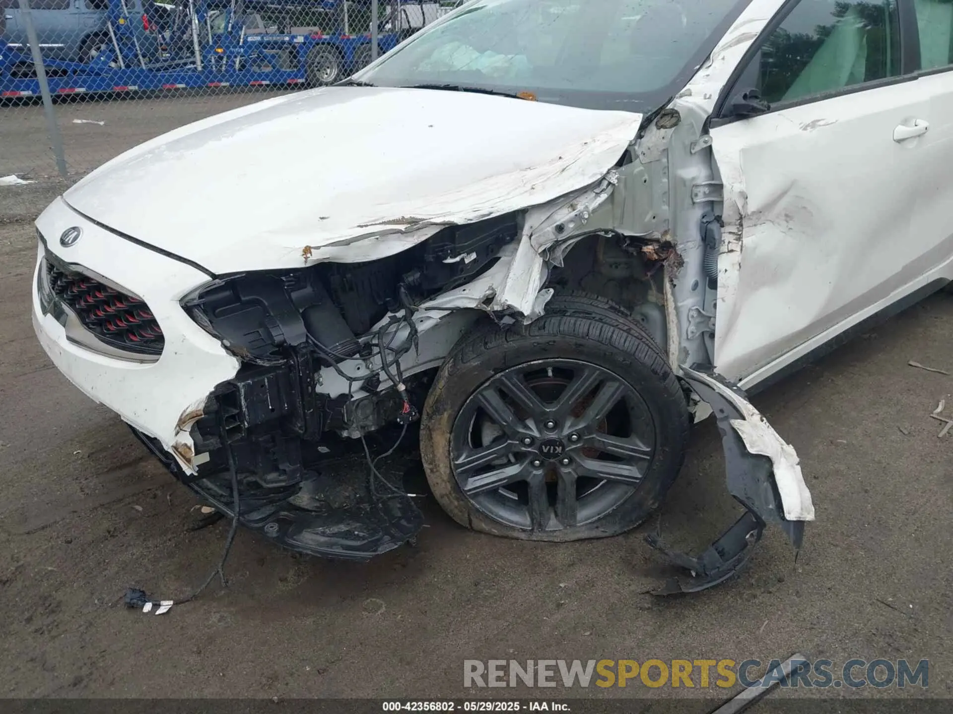 6 Photograph of a damaged car 3KPF34AD4ME414714 KIA FORTE 2021