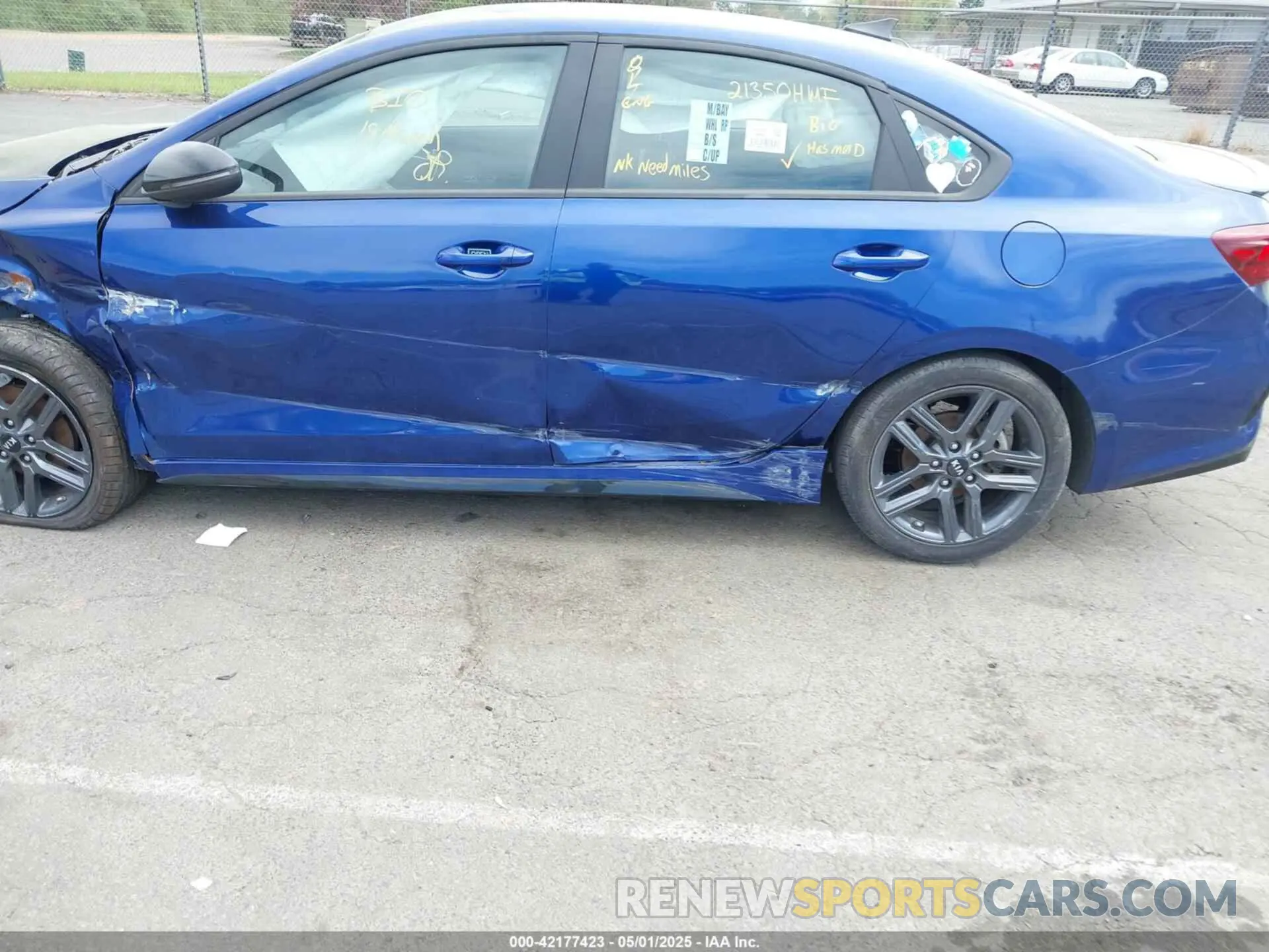 14 Photograph of a damaged car 3KPF34AD4ME423784 KIA FORTE 2021