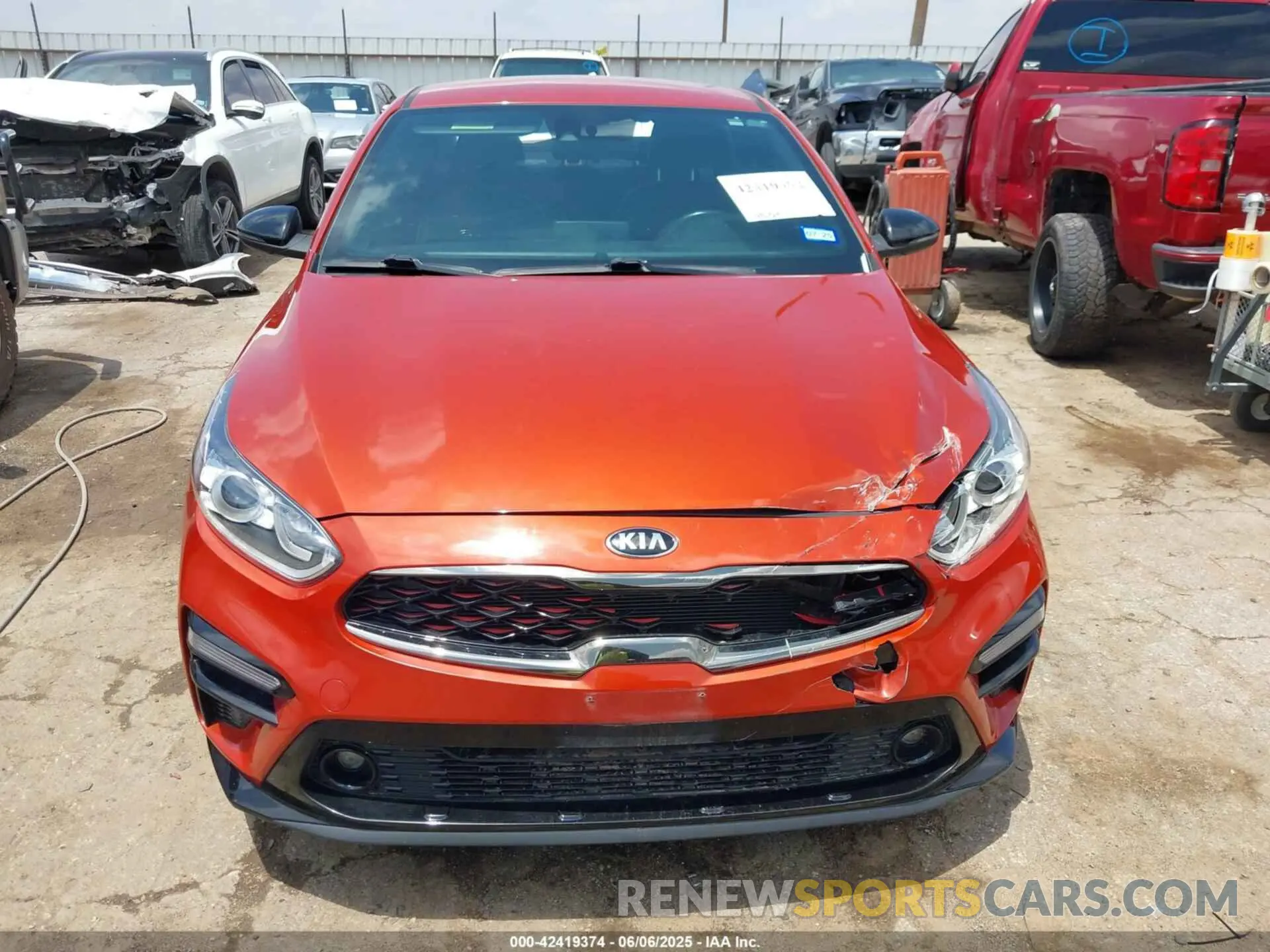 12 Photograph of a damaged car 3KPF34AD5ME367970 KIA FORTE 2021