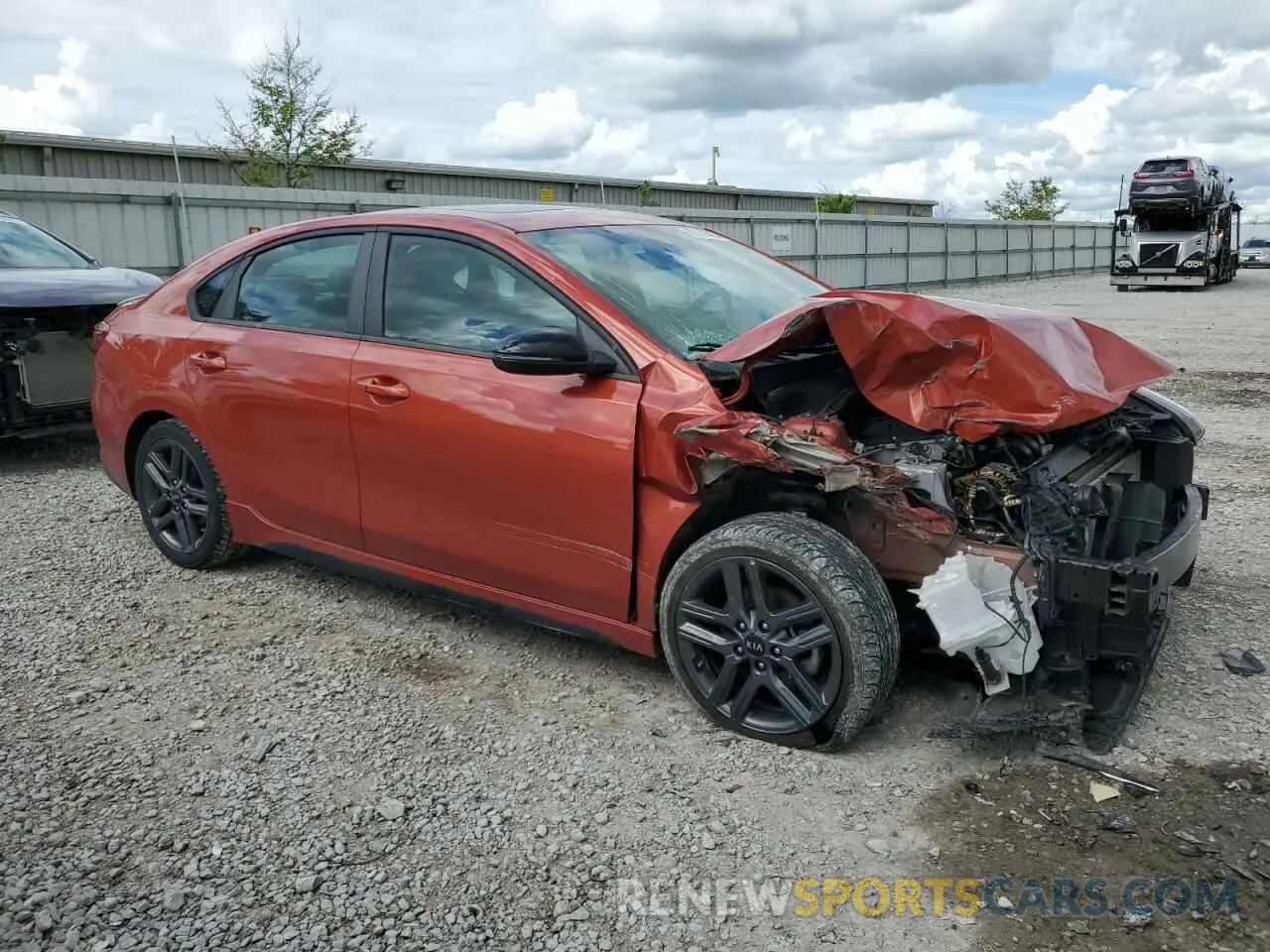 4 Photograph of a damaged car 3KPF34AD5ME375521 KIA FORTE 2021